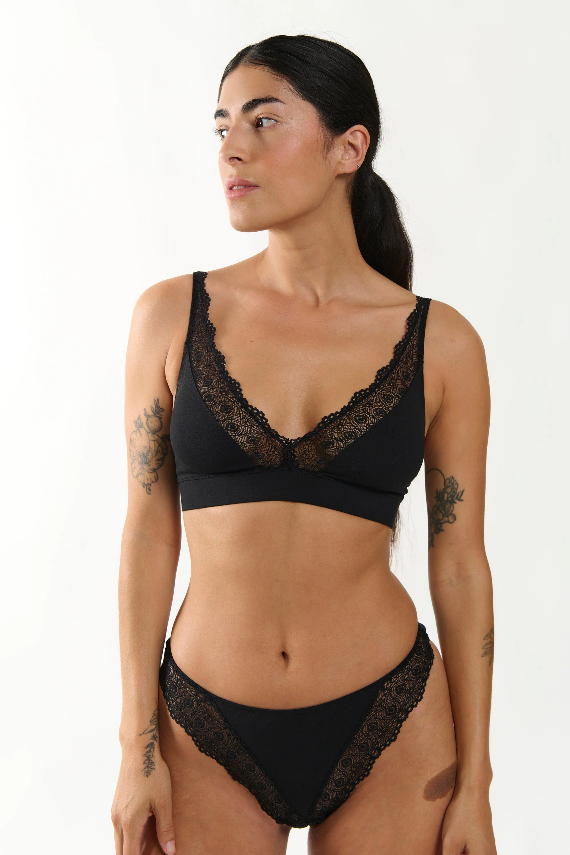 June Soft Plunge Bra  | Black - Image 5
