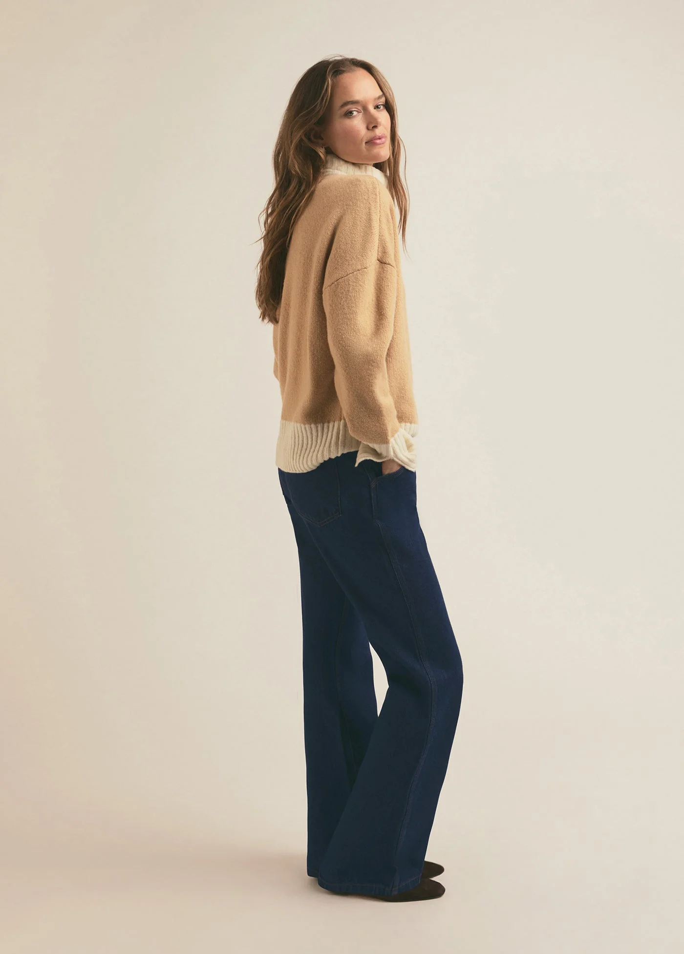 The Andi Sweater | Beige Ivory - Image 3