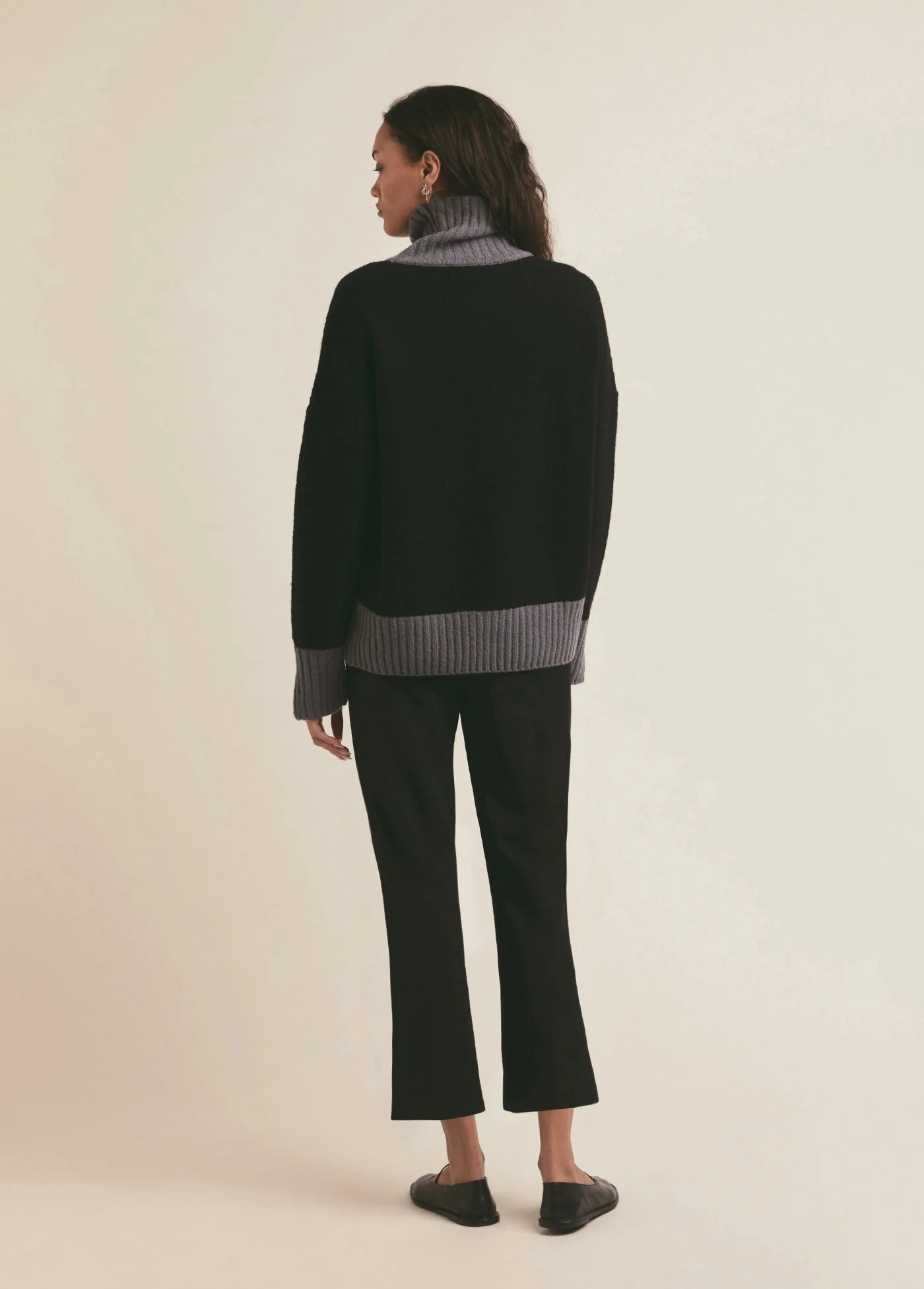The Andi Sweater | Black Grey - Image 4