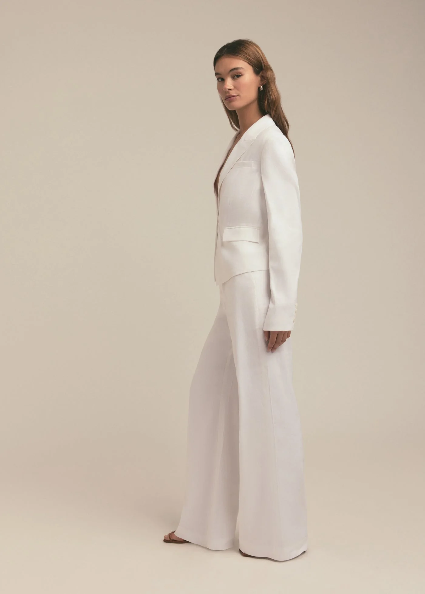 The Short Favorite Linen Blazer | Bright White - Image 4