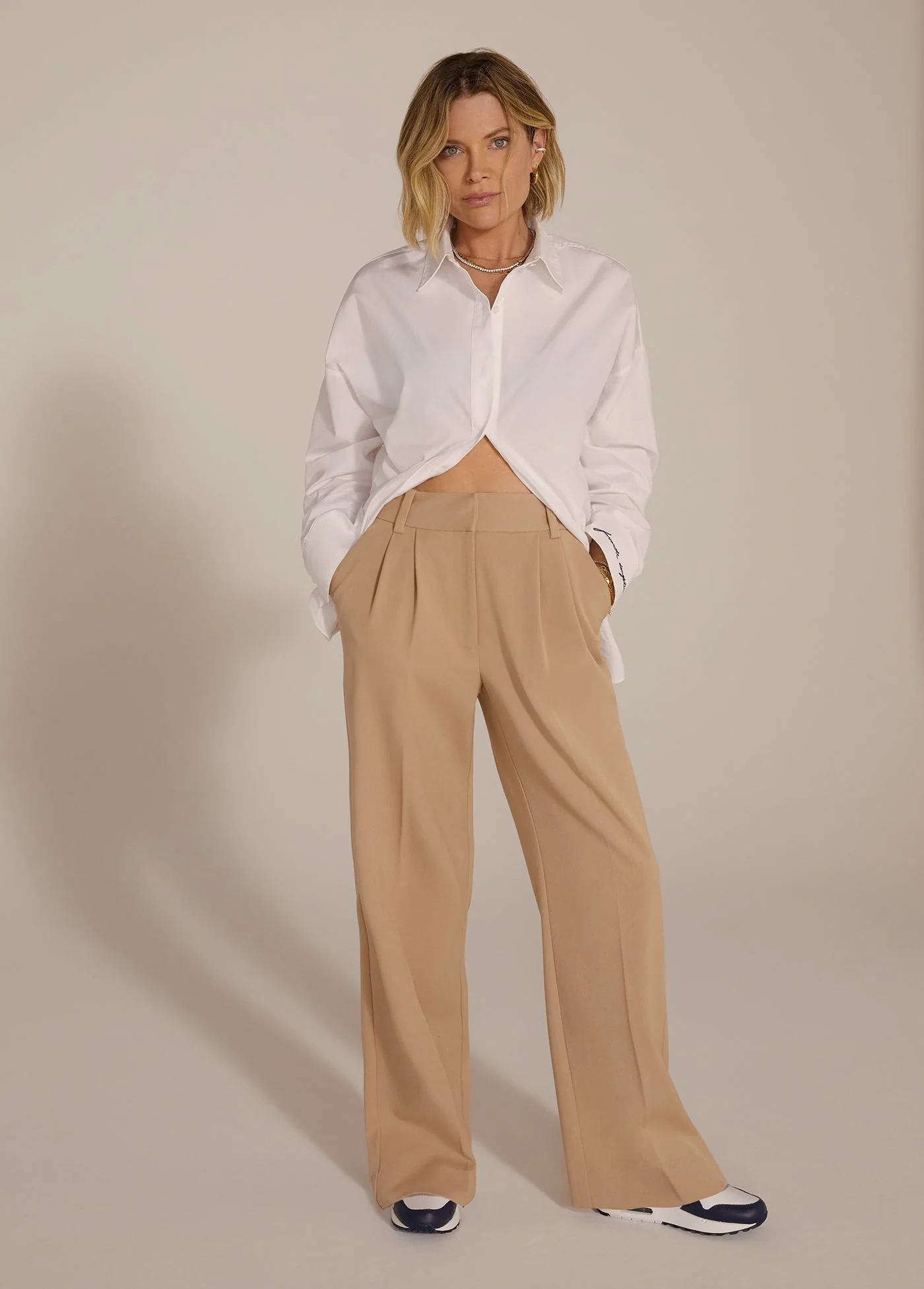 The Shortie Favorite Pant | Beige - Image 2