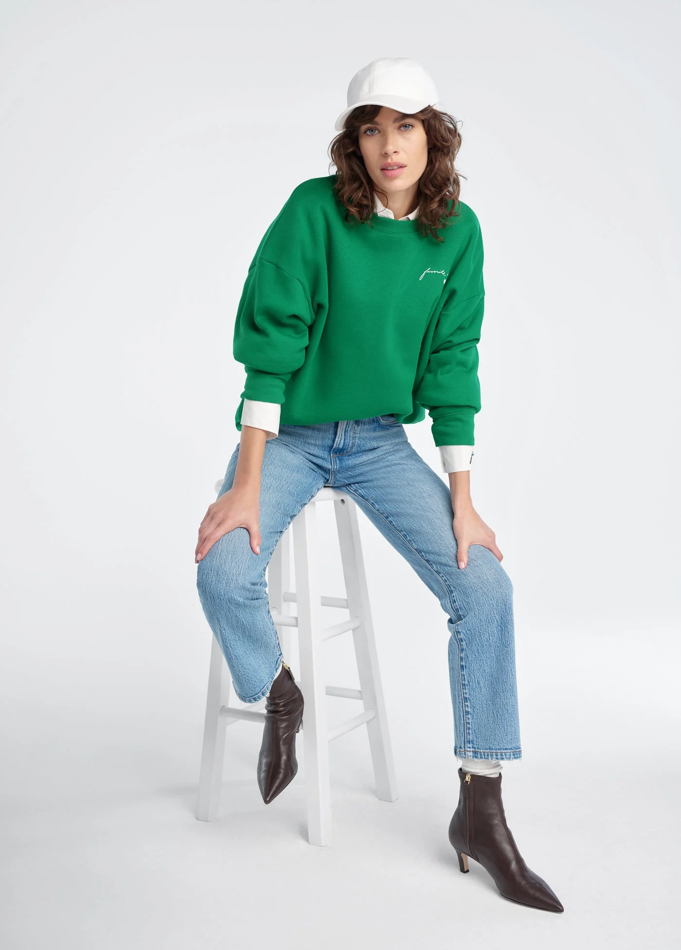 The Signature Chest Logo Sweatshirt Exclusive | Emerald Gardenia - Image 3