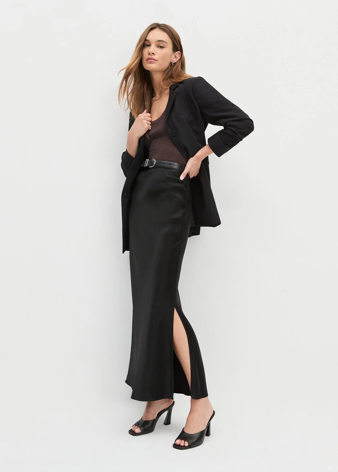 The Take It Easy Long Sleeve Top | Coffee - Image 5