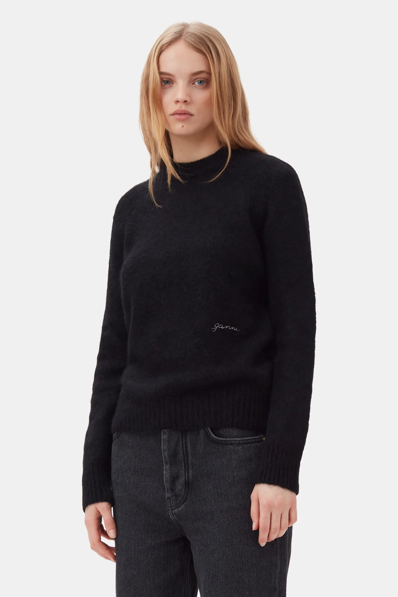 Brushed Alpaca O-Neck | Black - Image 5