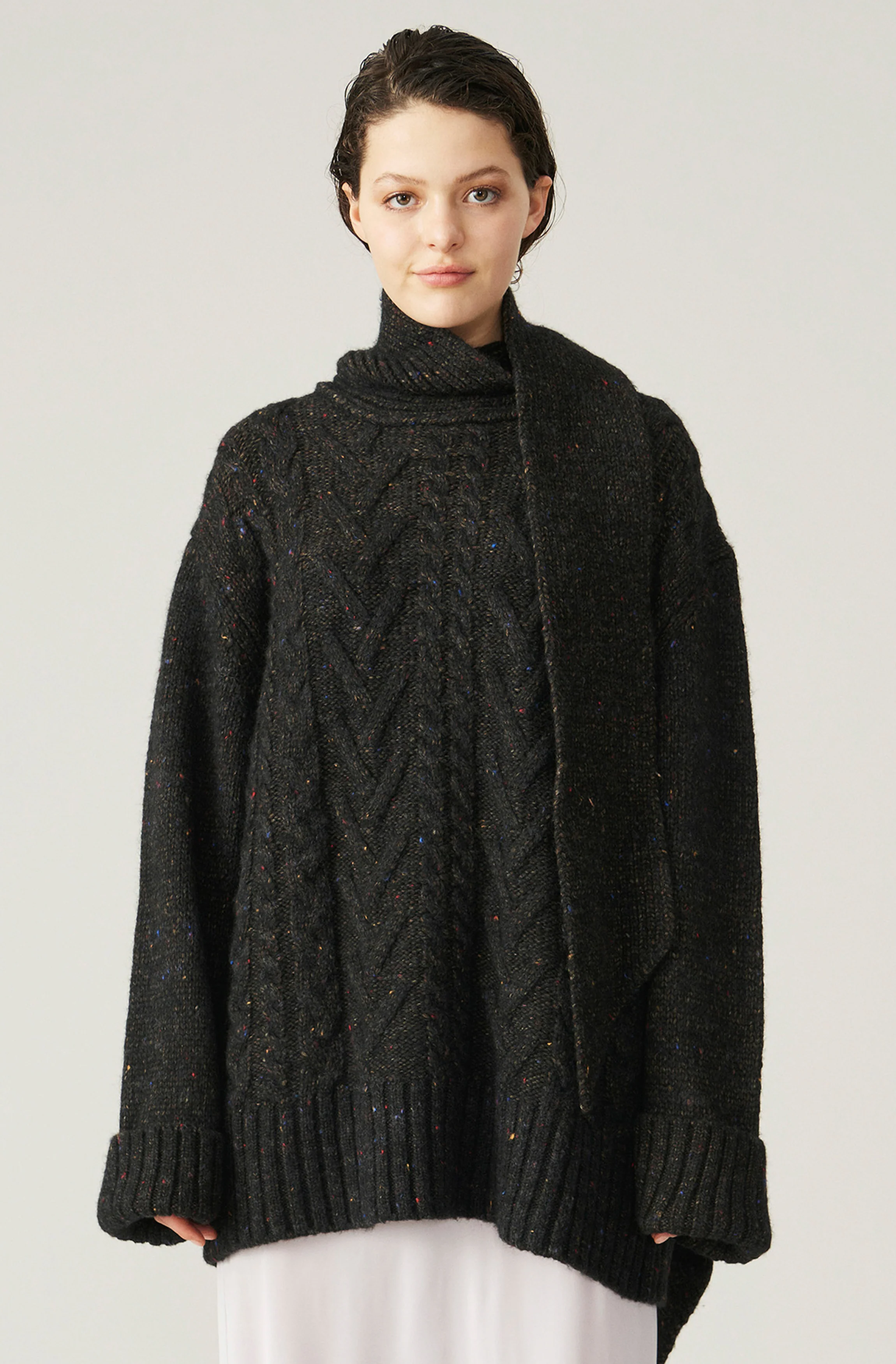 Cable Knit Oversized Pullover | Black - Image 2