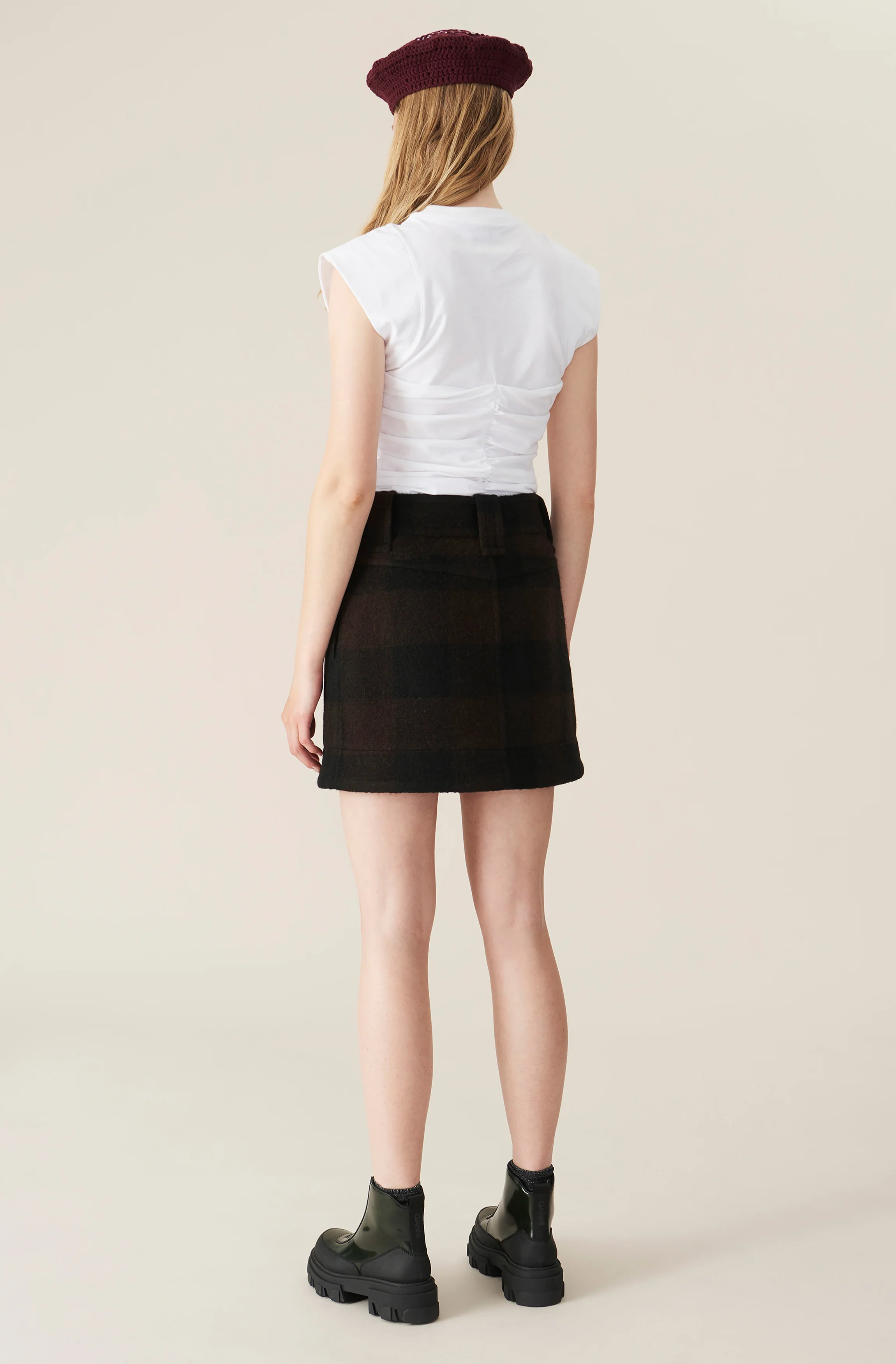 Check Wool Mini Skirt | Black - Image 3