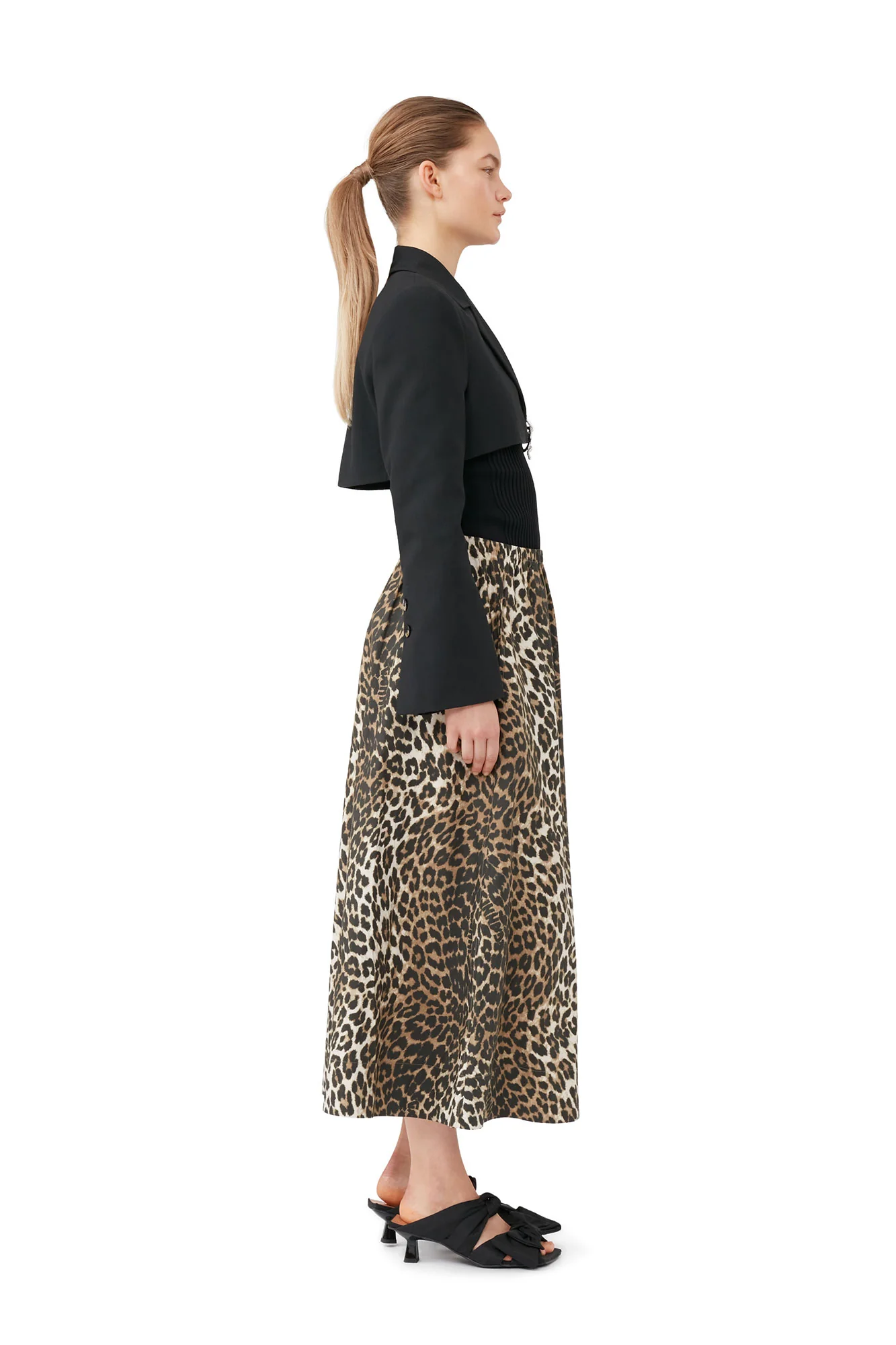 Cotton Suiting Cropped Blazer | Black - Image 8
