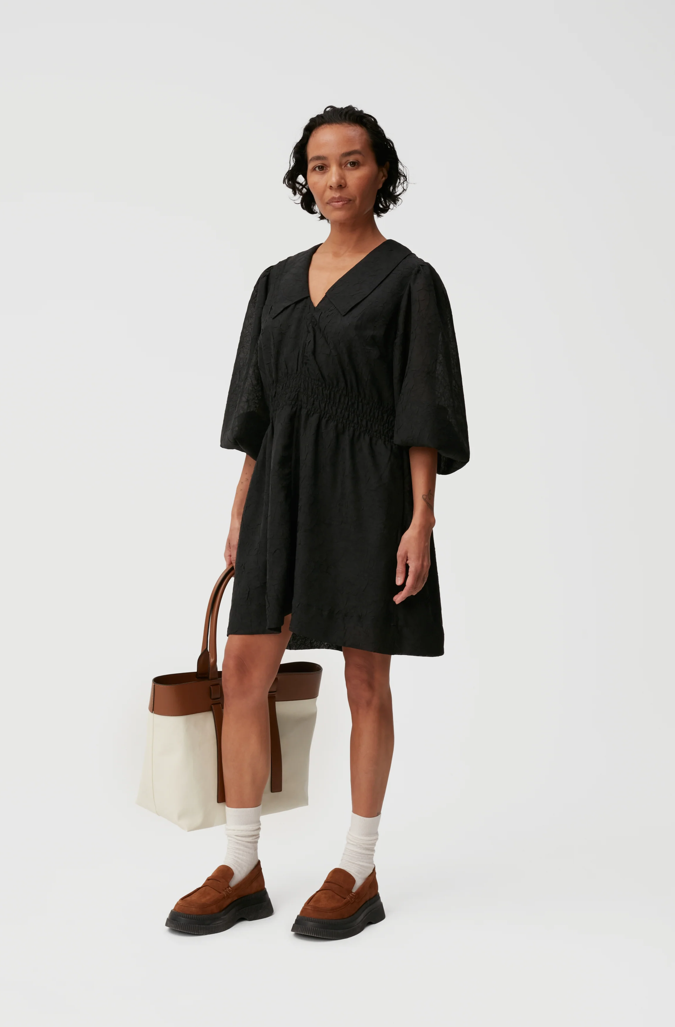 Crinkled Georgette Mini Dress | Black - Image 3