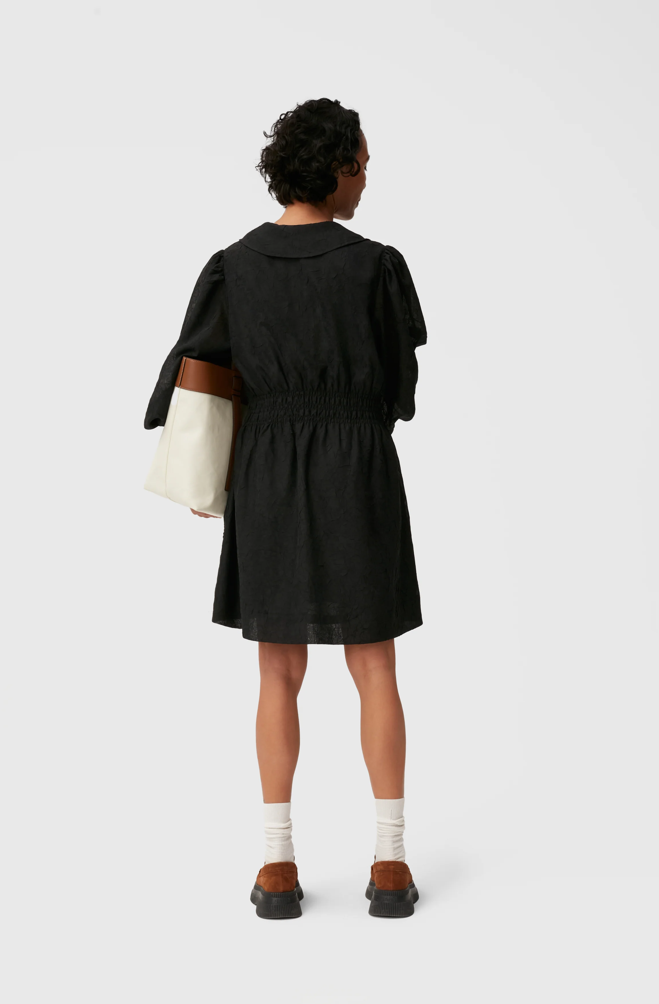 Crinkled Georgette Mini Dress | Black - Image 4