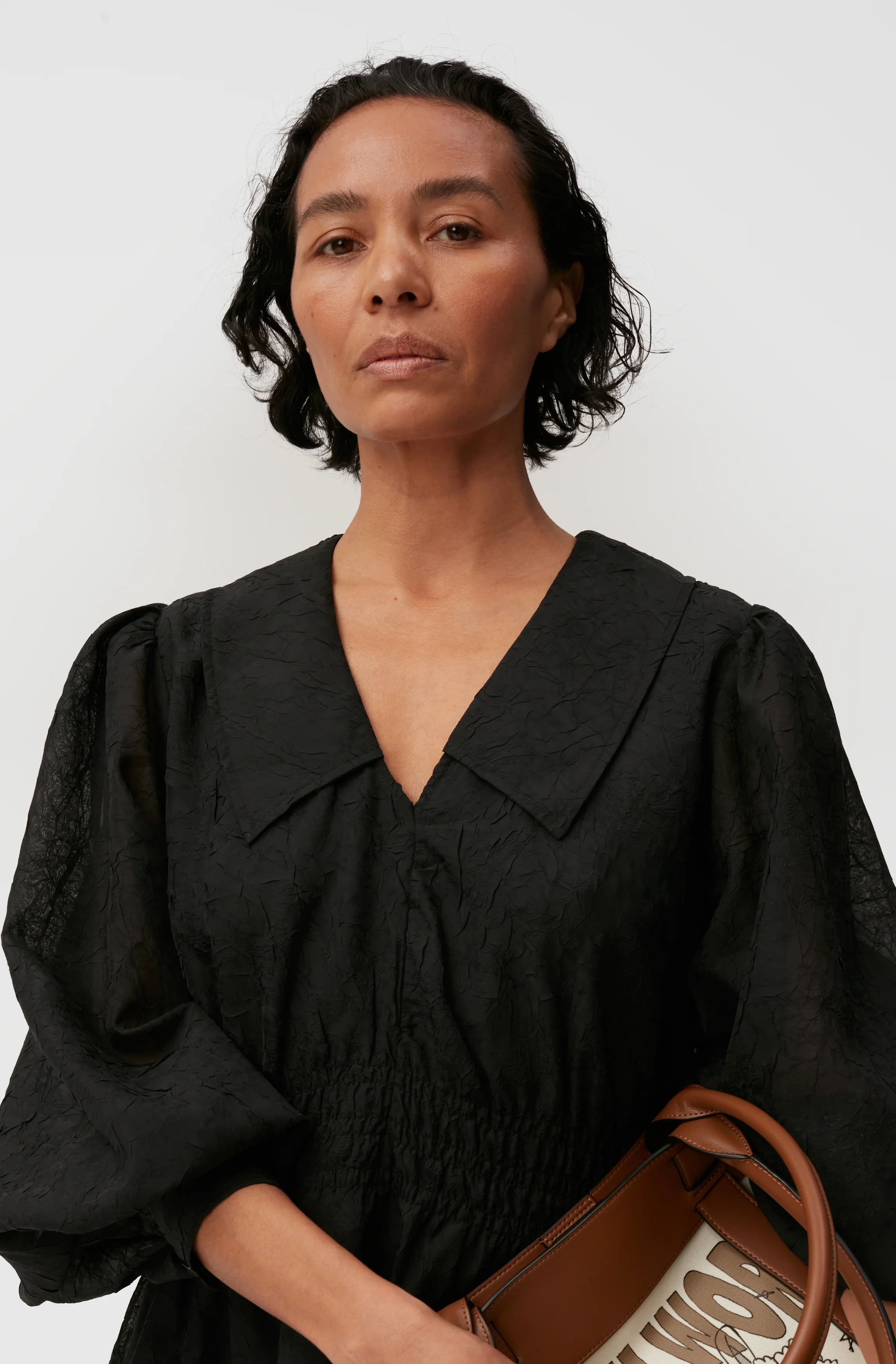 Crinkled Georgette Mini Dress | Black - Image 5