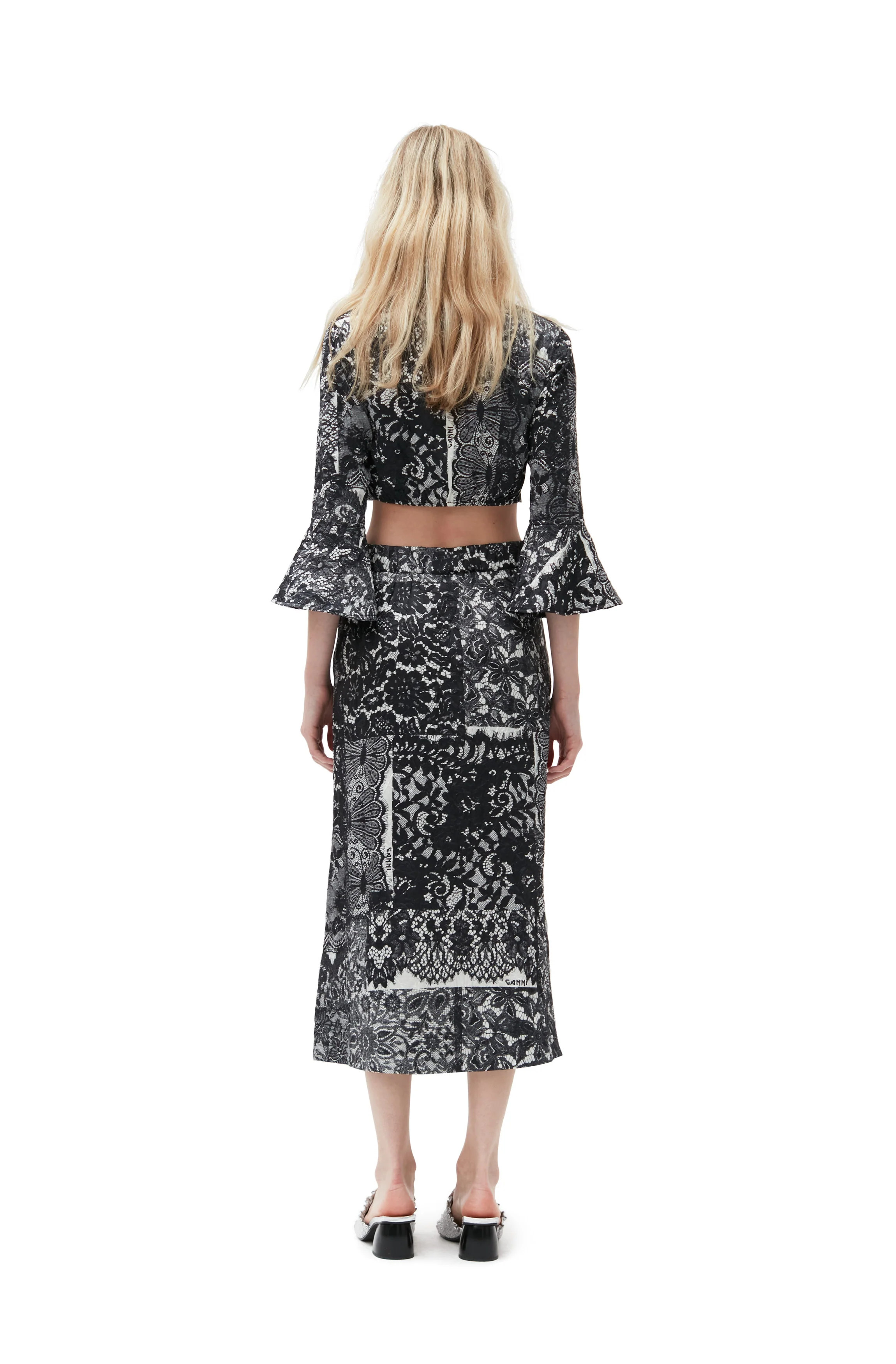 Crinkled Satin Cropped Blouse | Black - Image 4