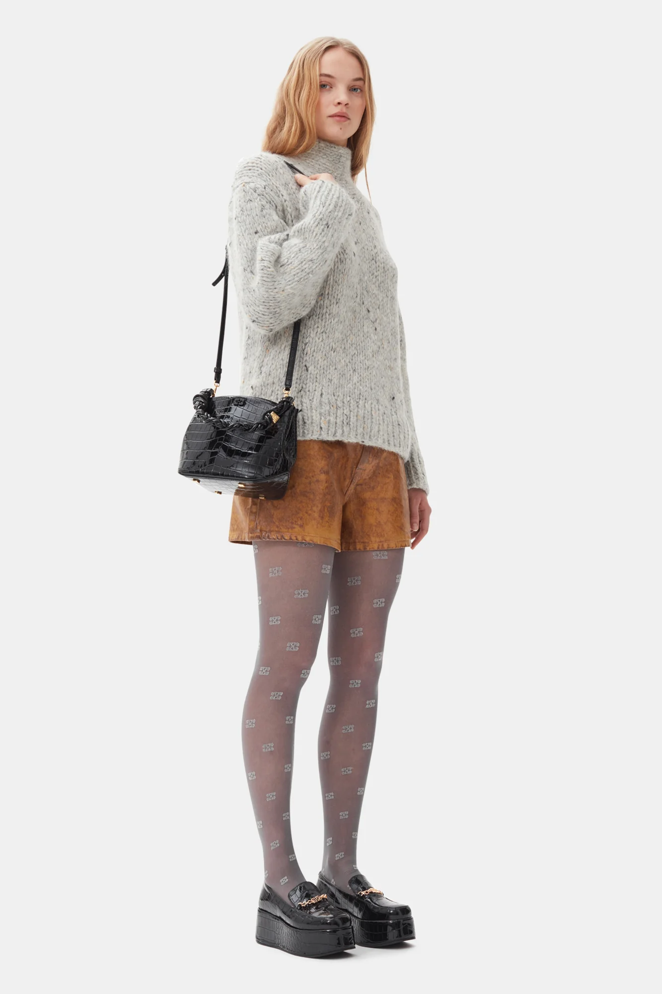 Croco Bou Bucket Bag | Black - Image 4