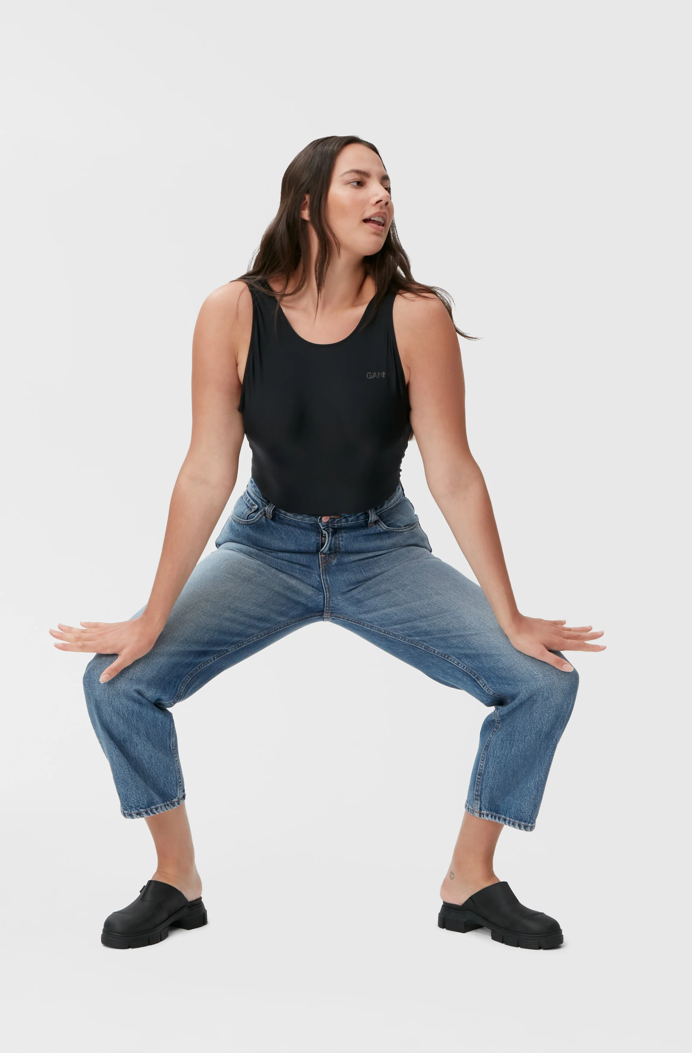 Cropped Straight-Leg Jeans | Mid Blue Vintage - Image 3