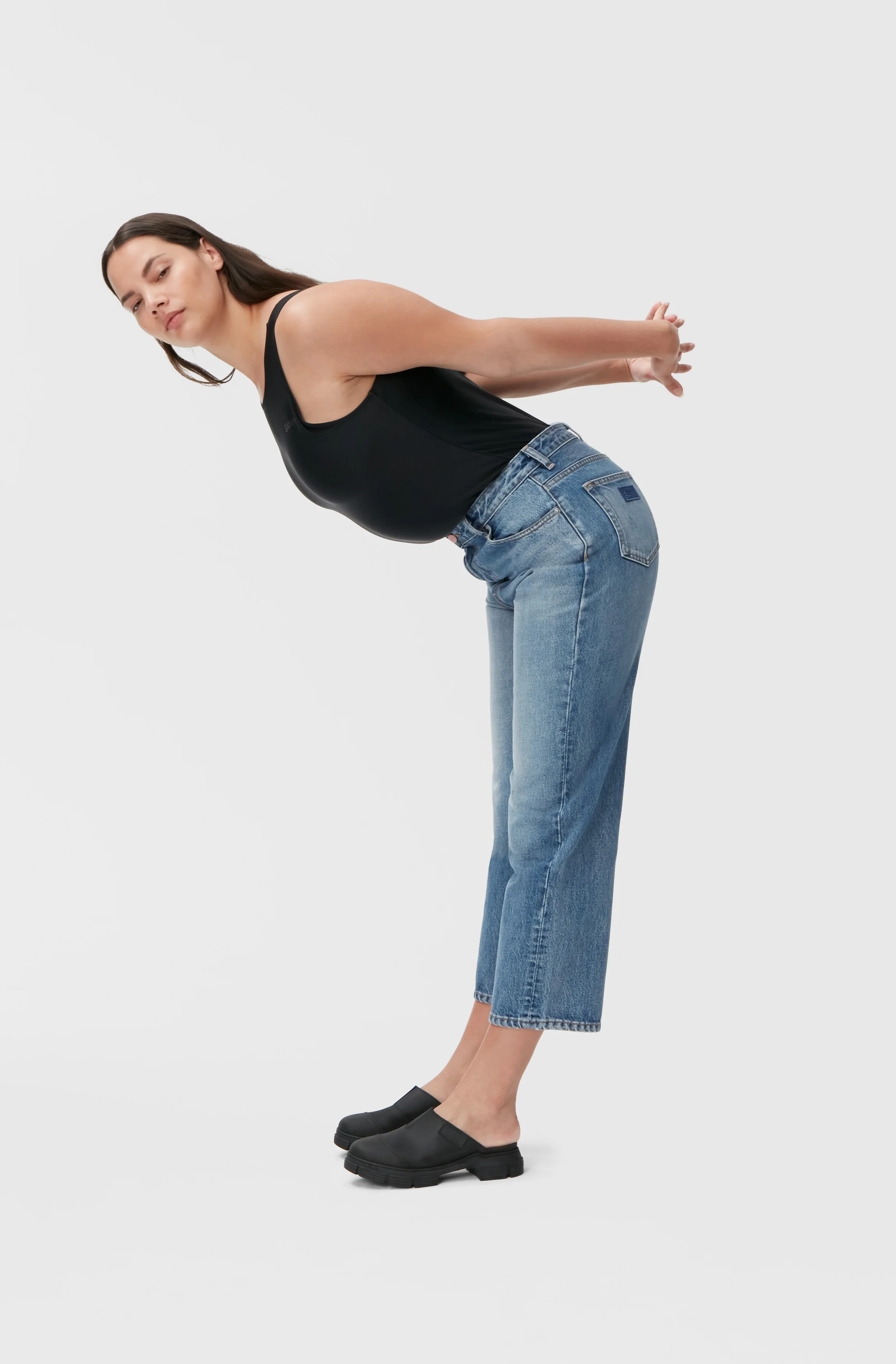 Cropped Straight-Leg Jeans | Mid Blue Vintage - Image 5