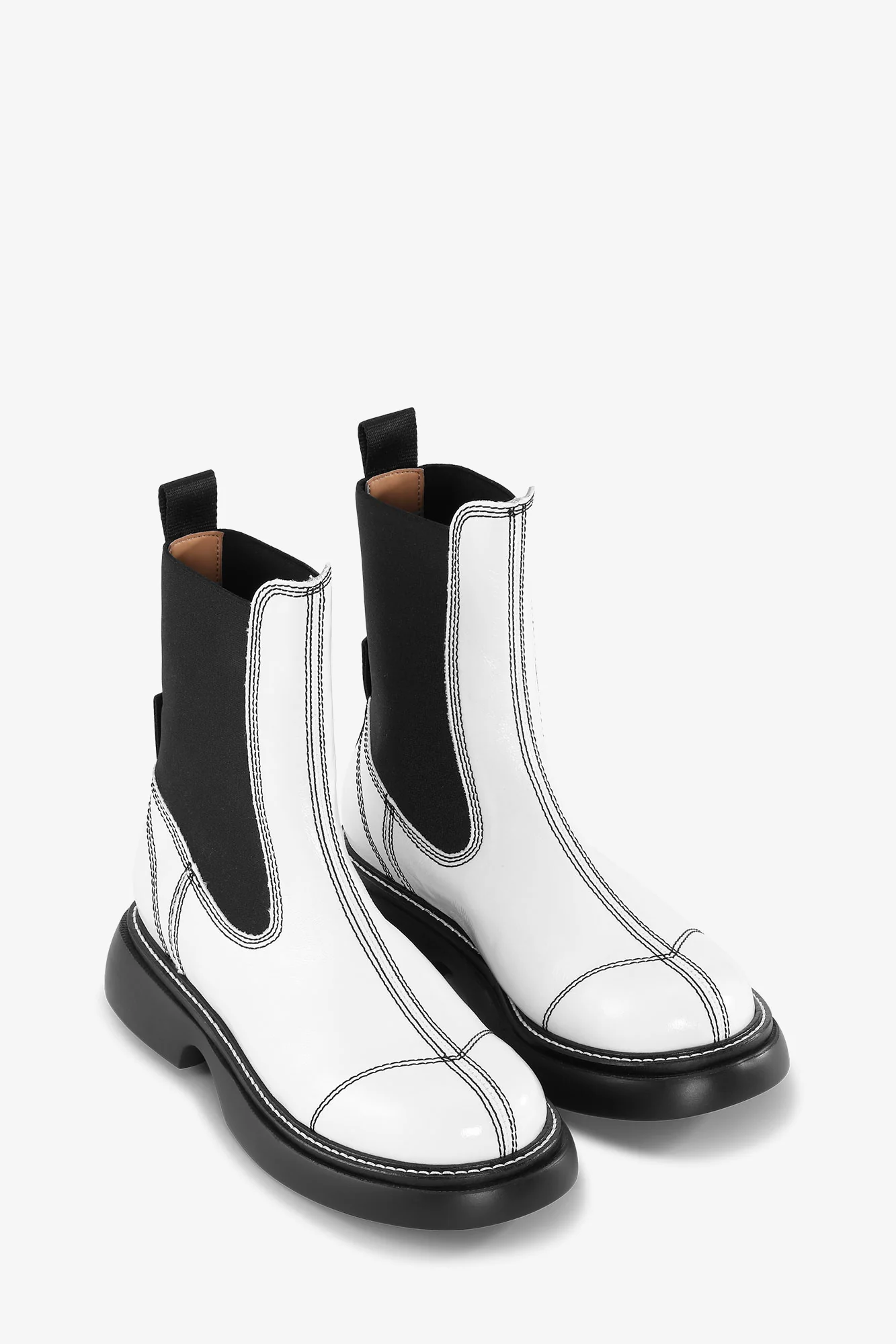 Everyday Mid Chelsea Boot Naplack | Egret - Image 2