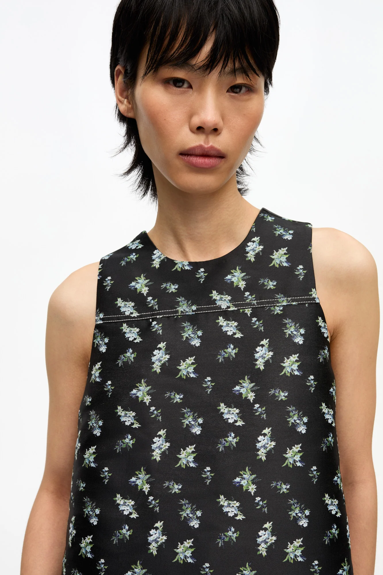 Floral Jacquard Sleeveless Top | Black - Image 6