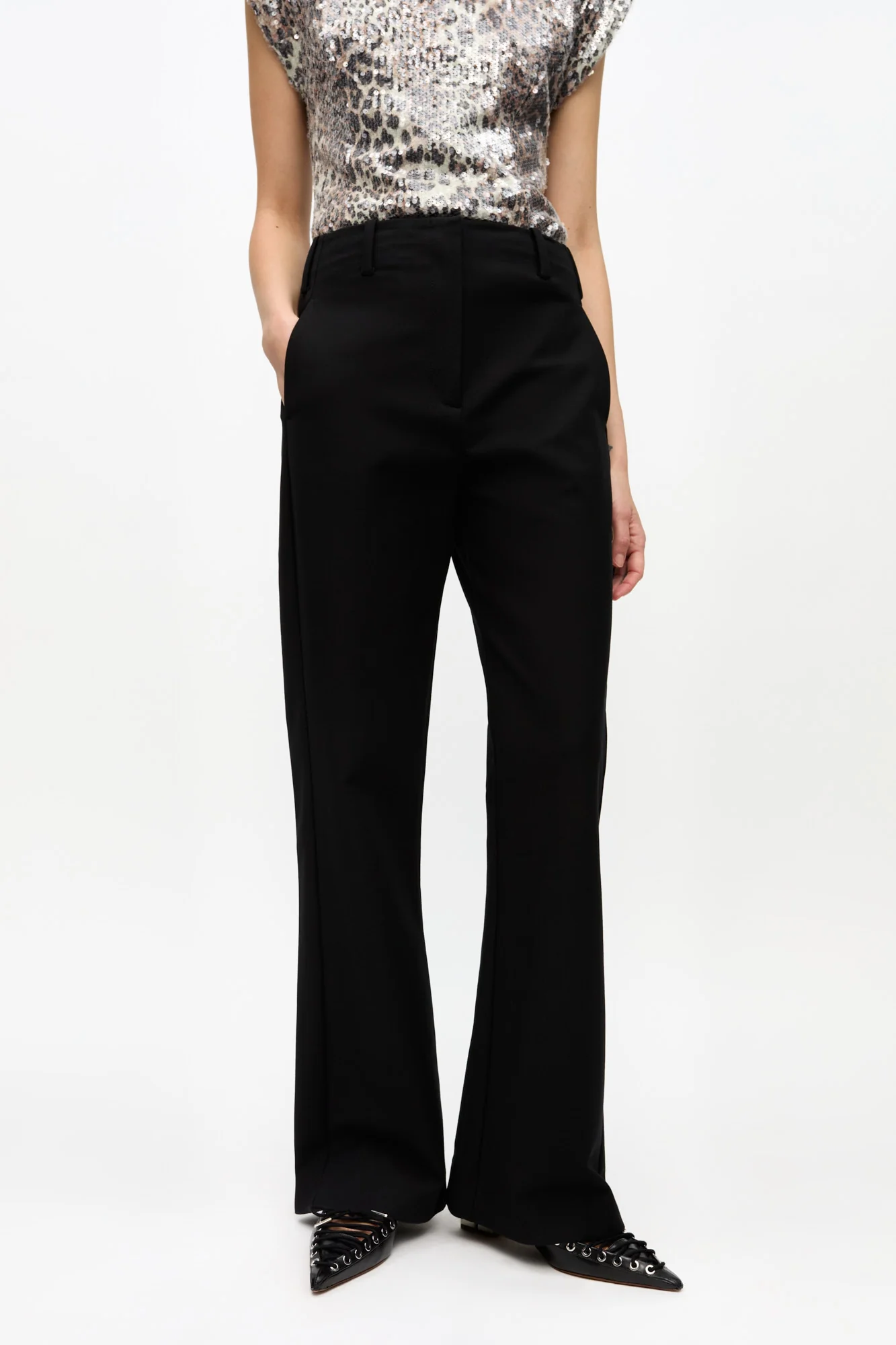 Heavy Cotton Tailoring Flared Trousers | Black - Image 4