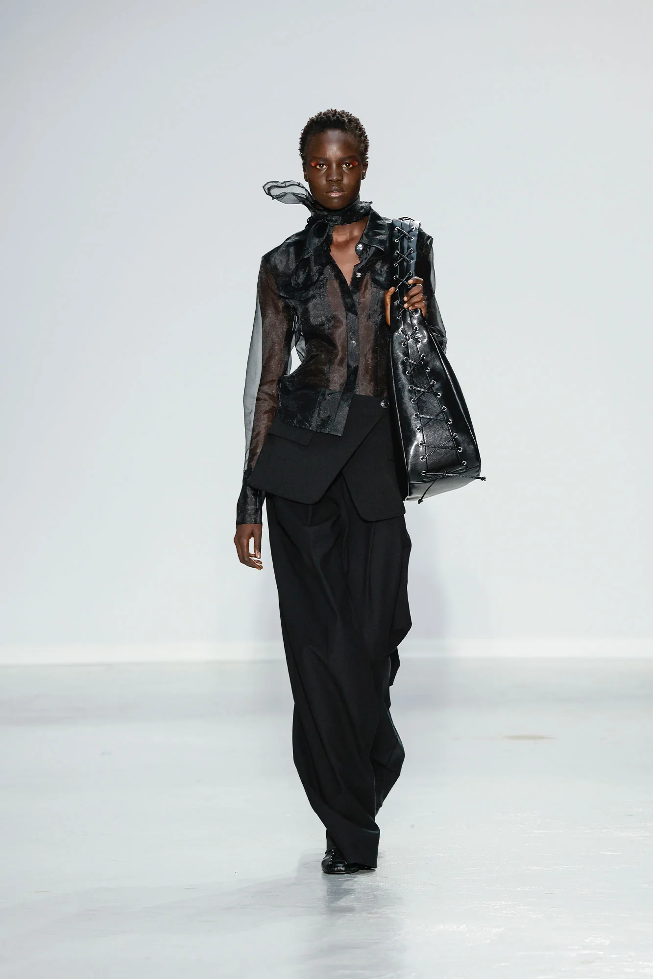 Heavy Cotton Tailoring Flared Trousers | Black - Image 7