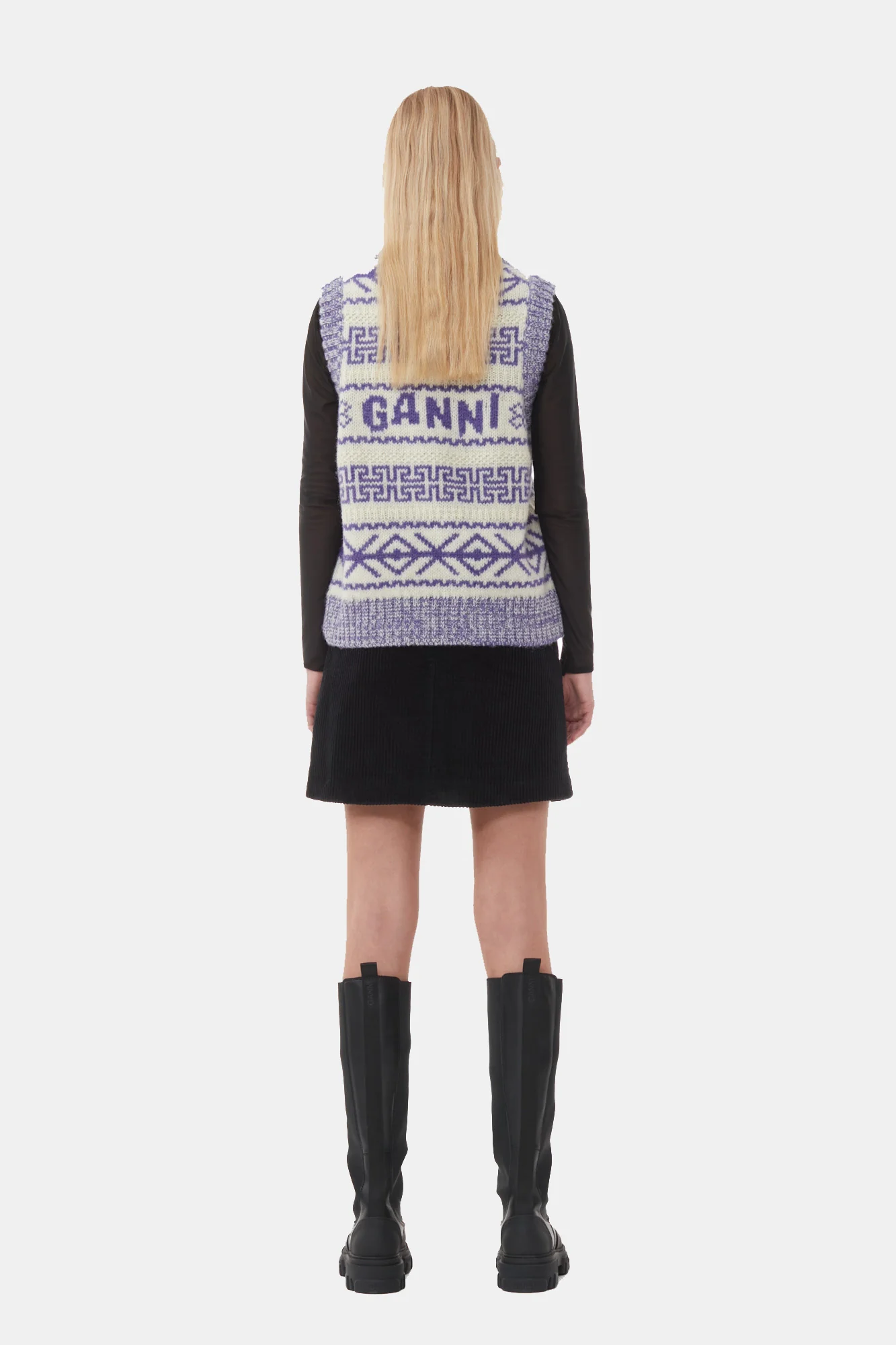 Lambswool O-neck Vest | Simply Purple - Image 6