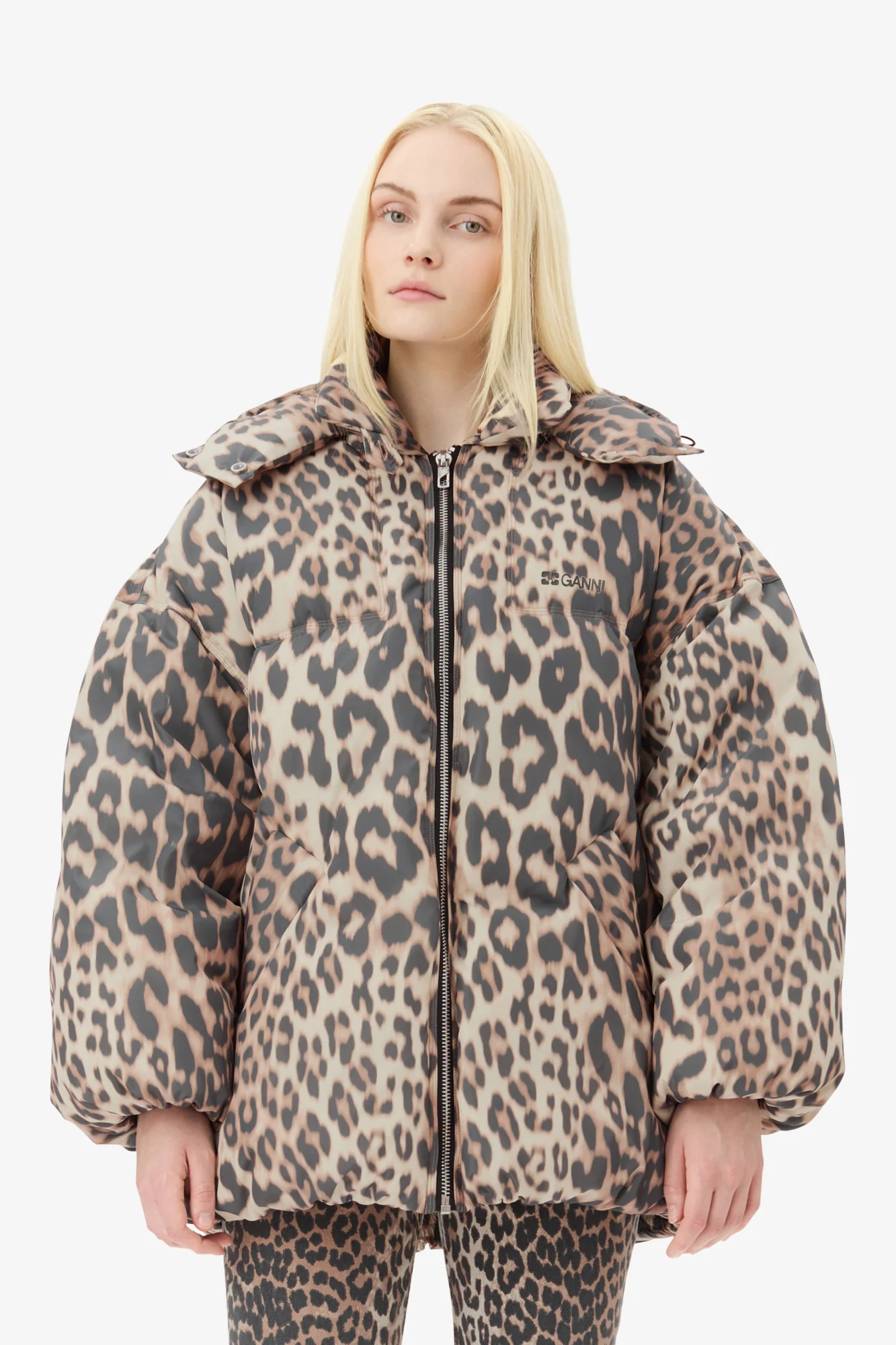 Leo Puffers Midi Jacket | Almond Milk - Image 3
