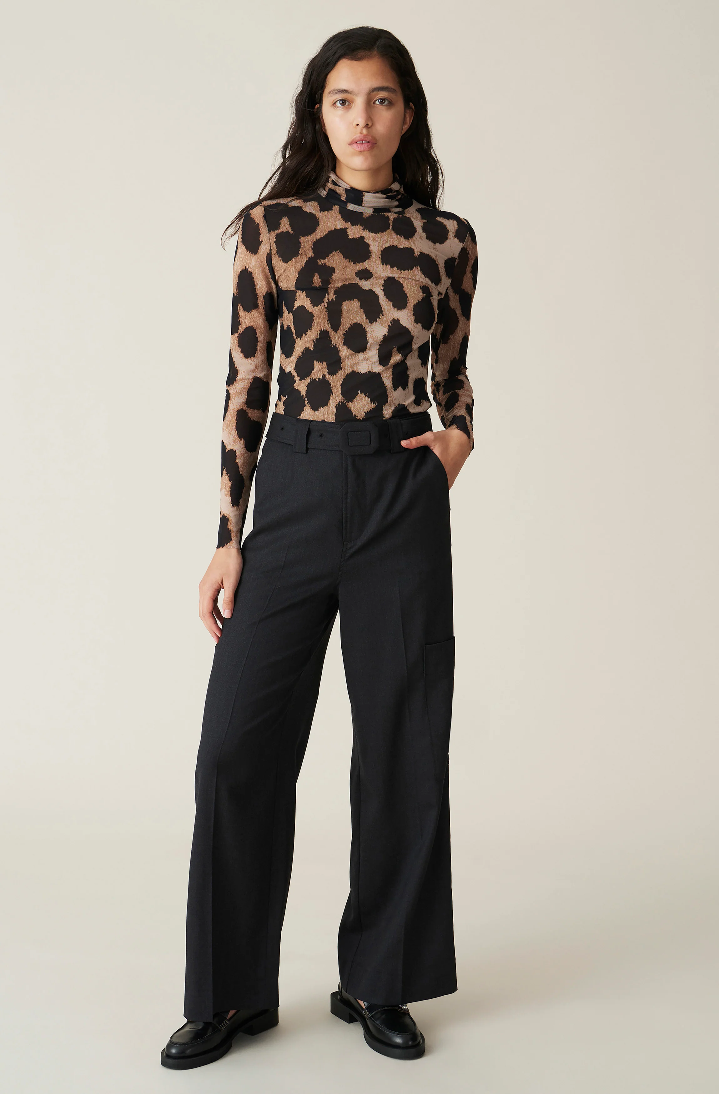 Light Wool Tailored Trousers | Phantom - Image 2