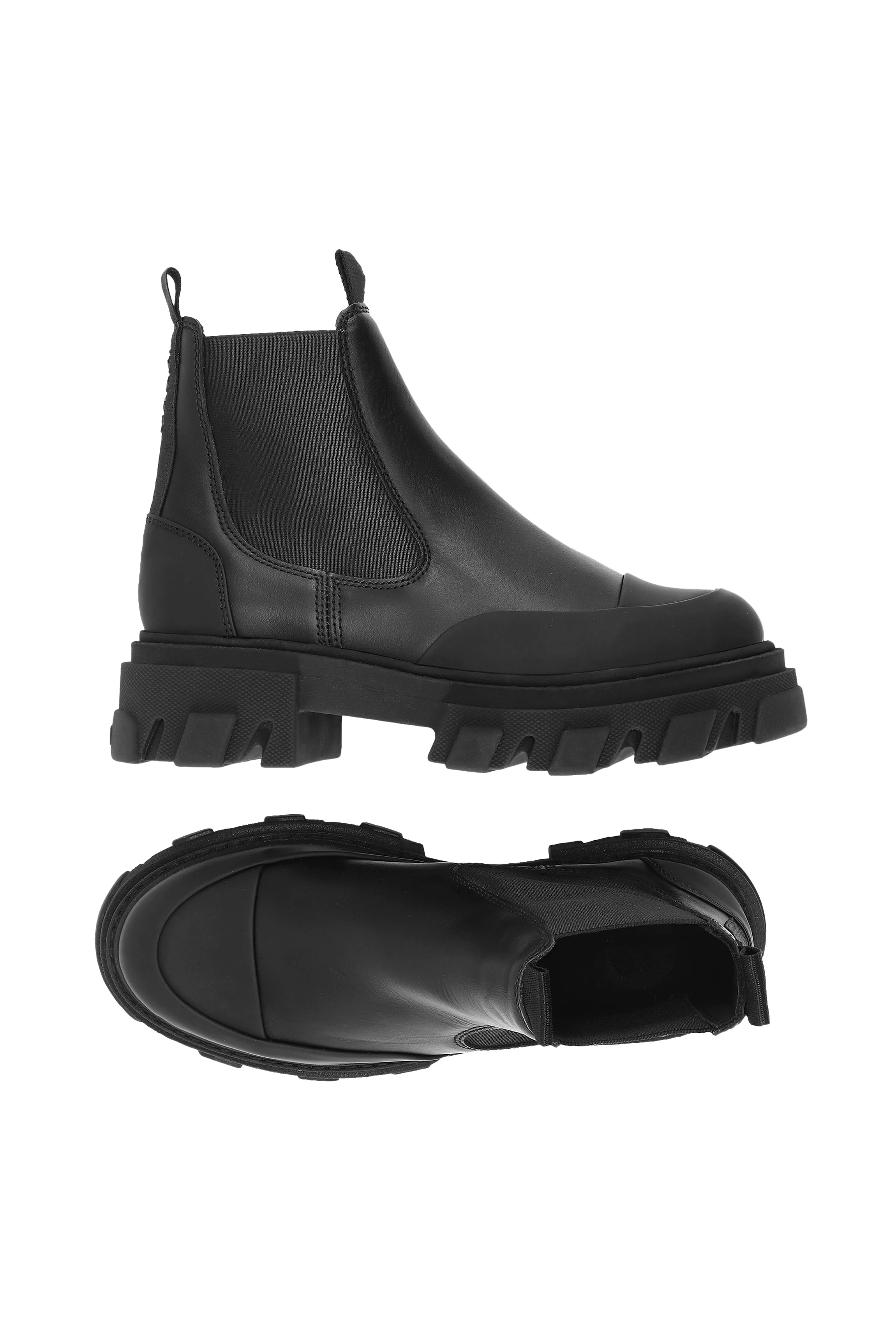 Low Chelsea Boots | Black - Image 2