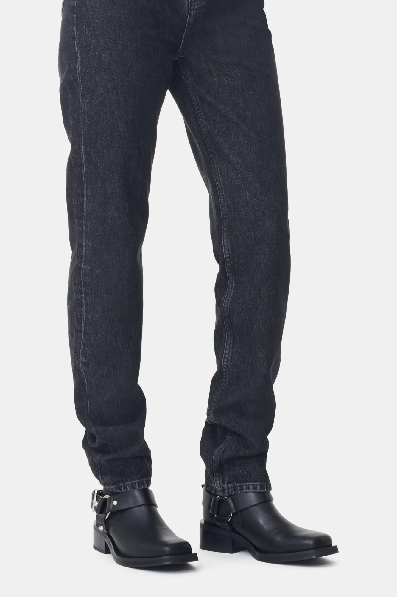 Low Cut Biker Chelsea Boots | Black - Image 5