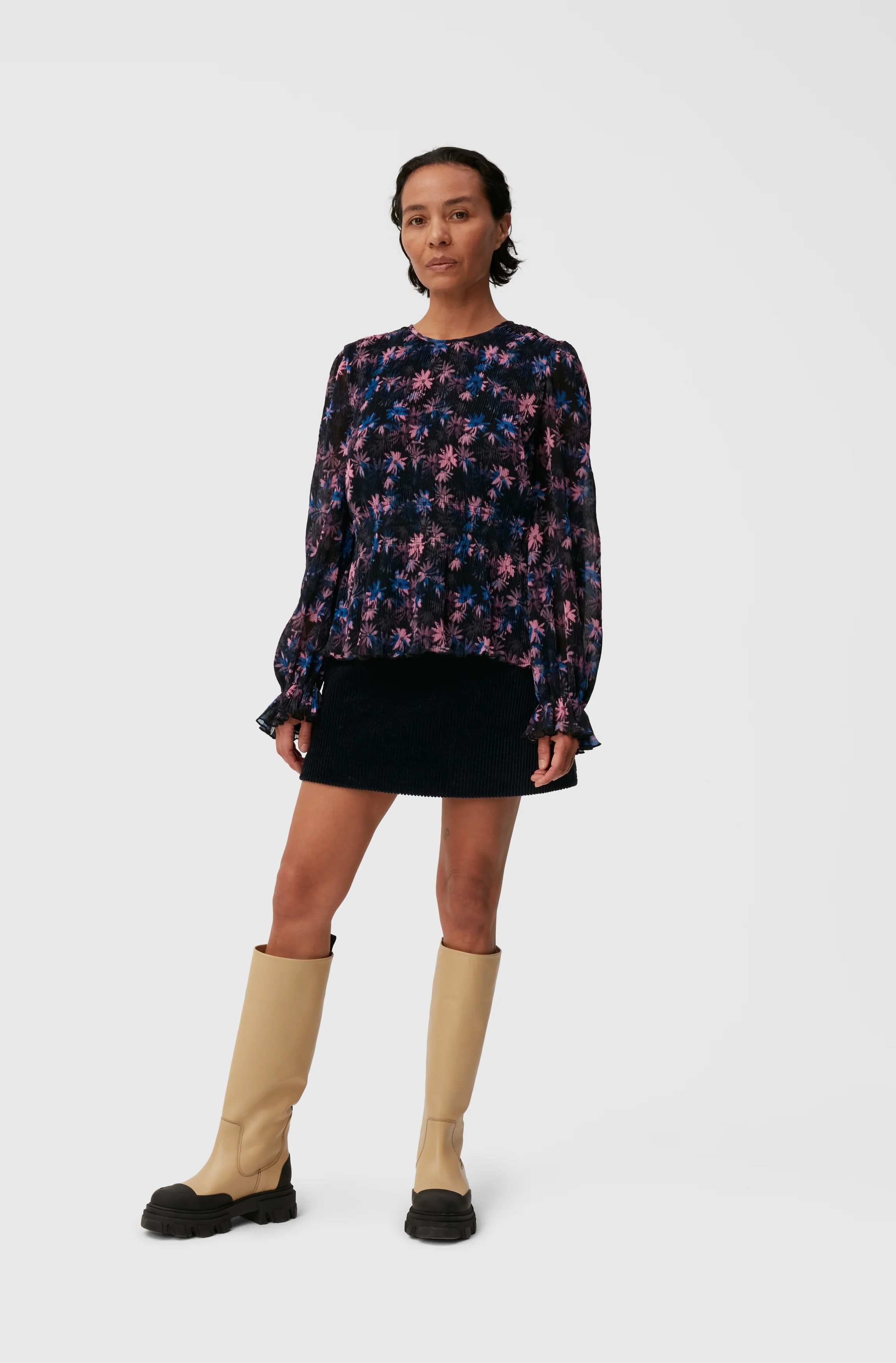 Pleated Georgette Smock Blouse | Daisy Spray Lilac Sachet - Image 3