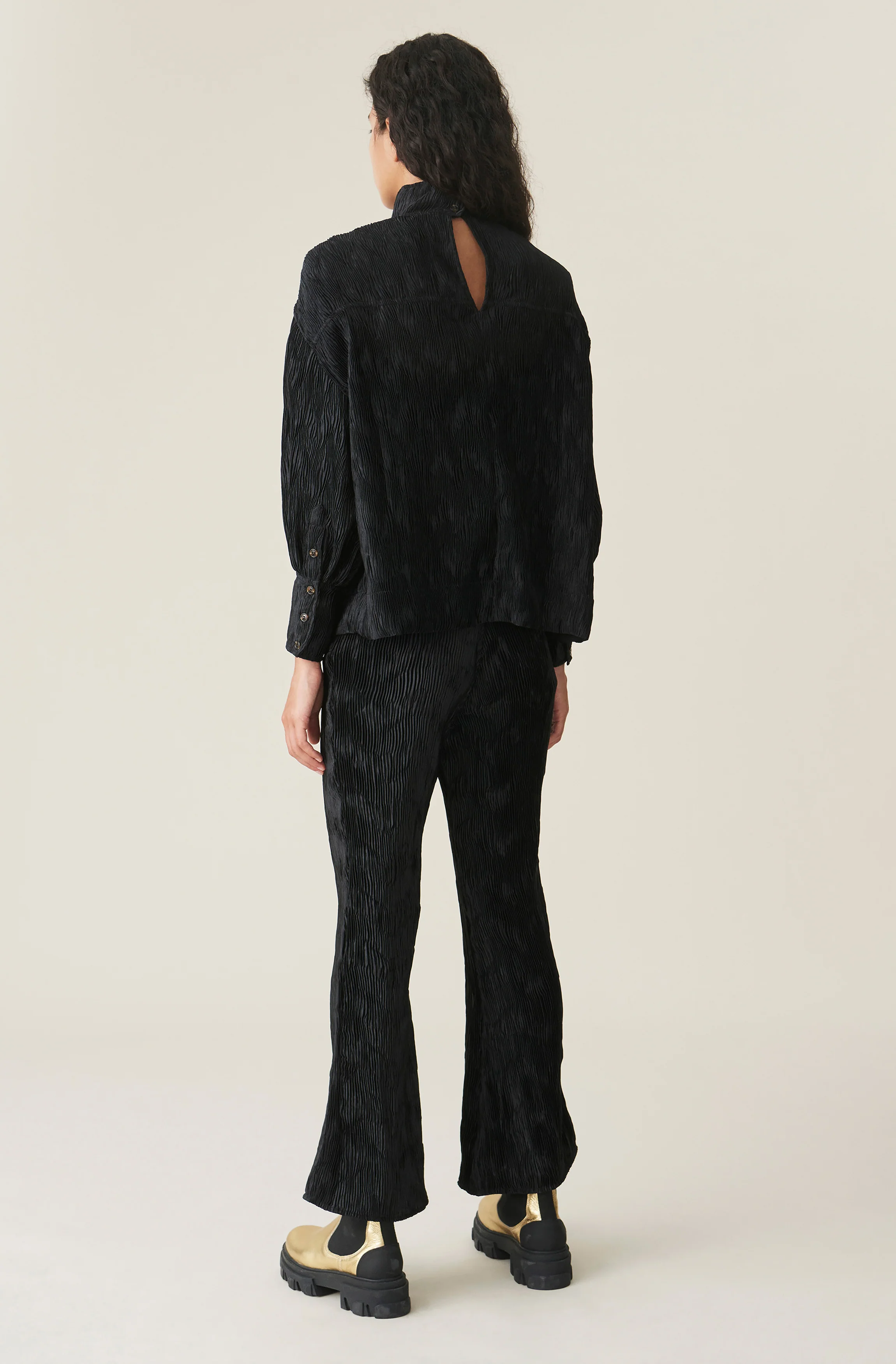 Pleated Satin Oversized Blouse | Black - Image 4