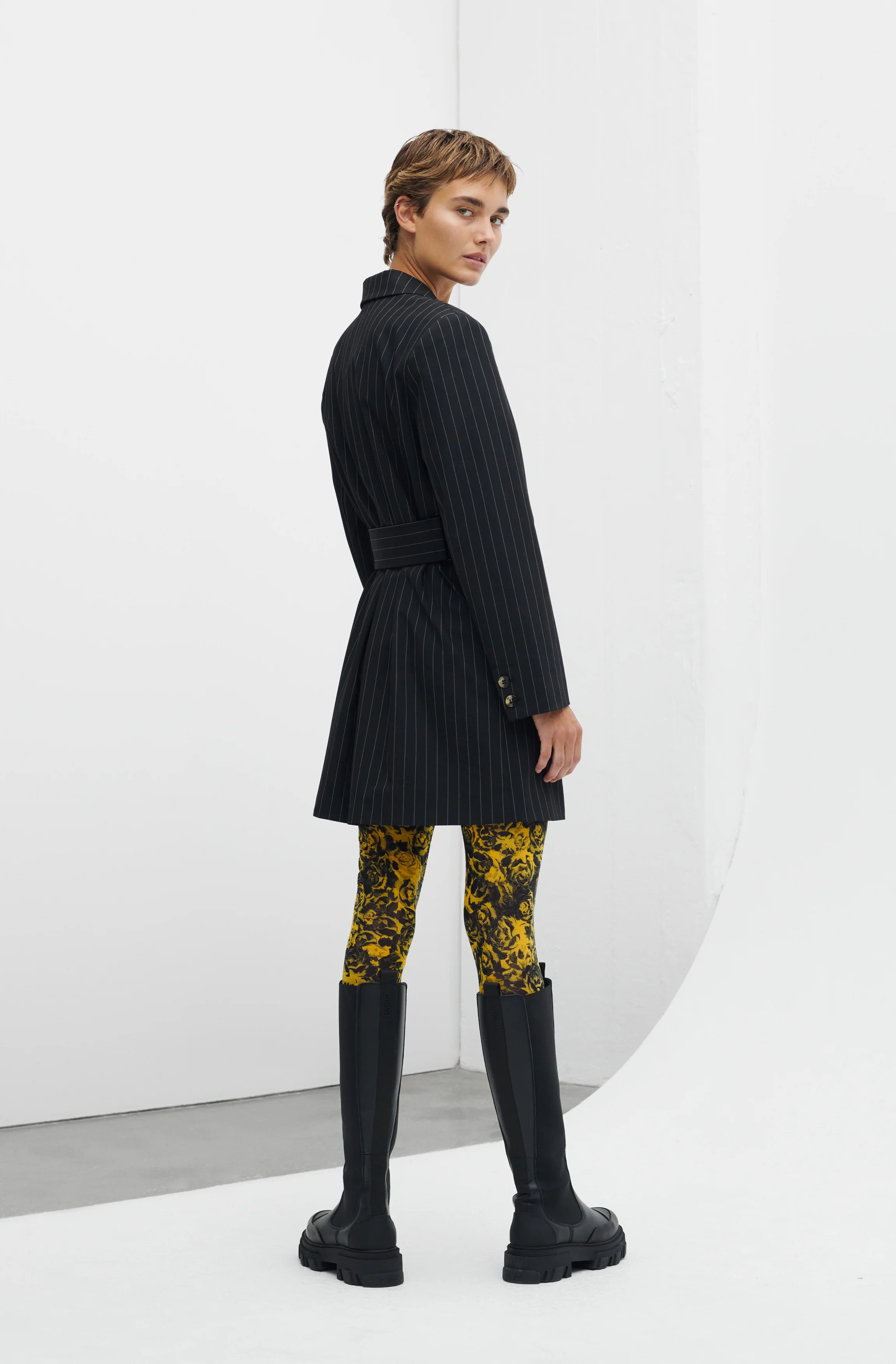 Printed Mesh High Waist Slim Leggings | Lemon - Image 4