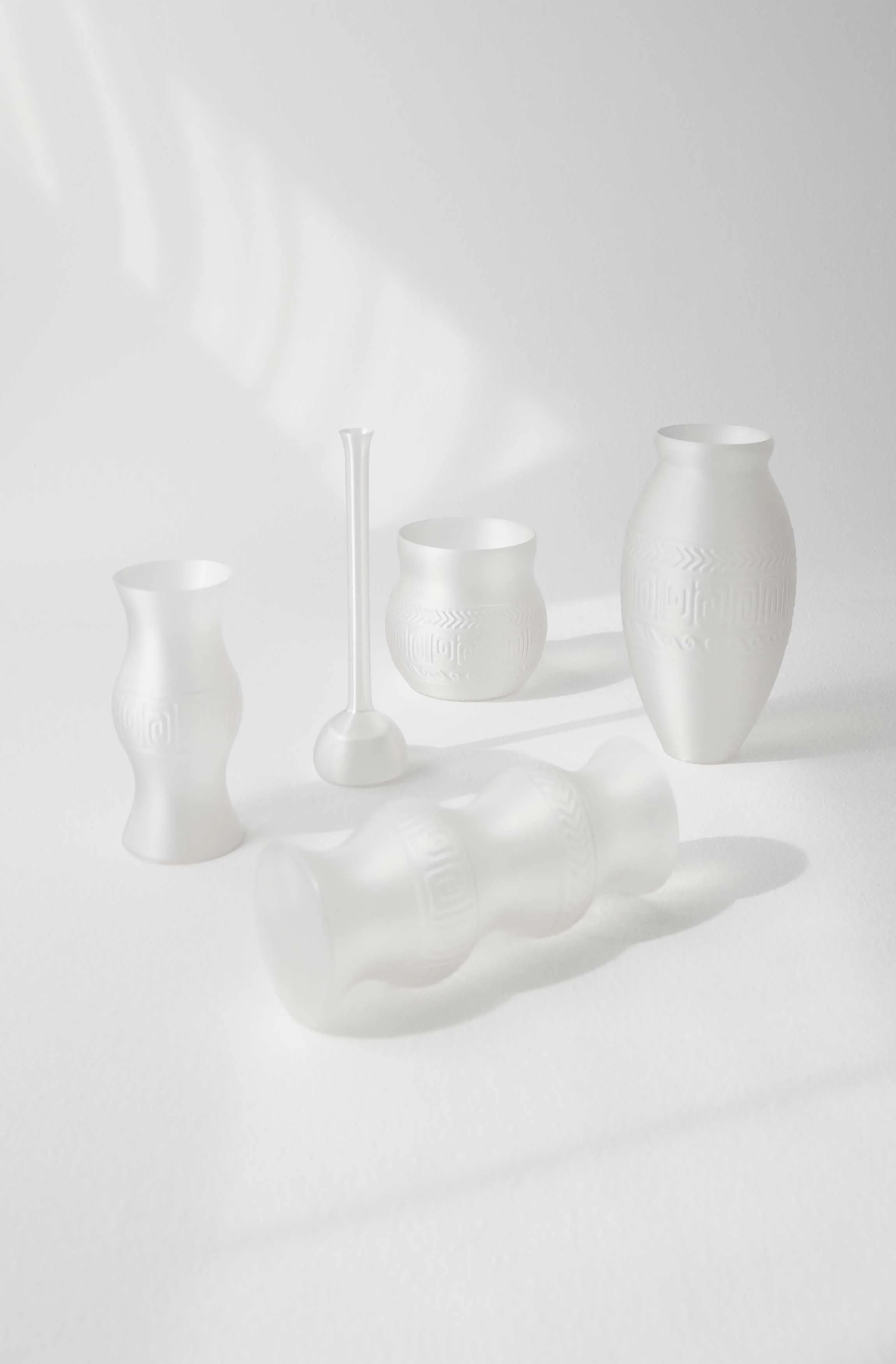 Recycled Plastic Vase | Bright White - Image 2