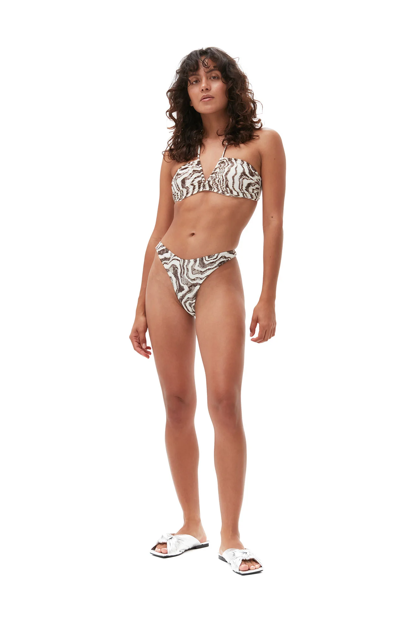 Recycled Printed V-string Bikini Top | Egret - Image 3