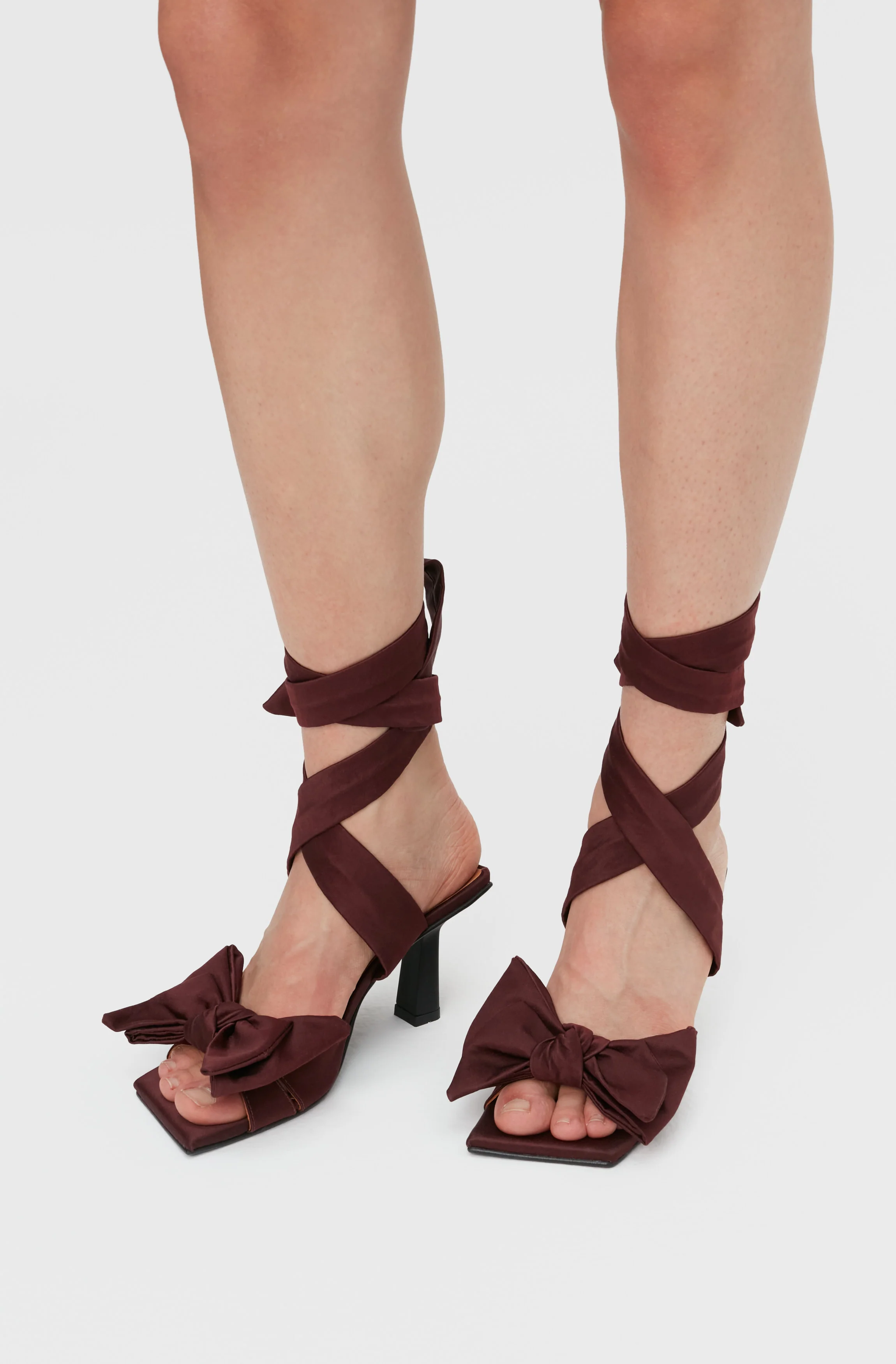 Soft Bow Sandals | Burgundy - Image 4