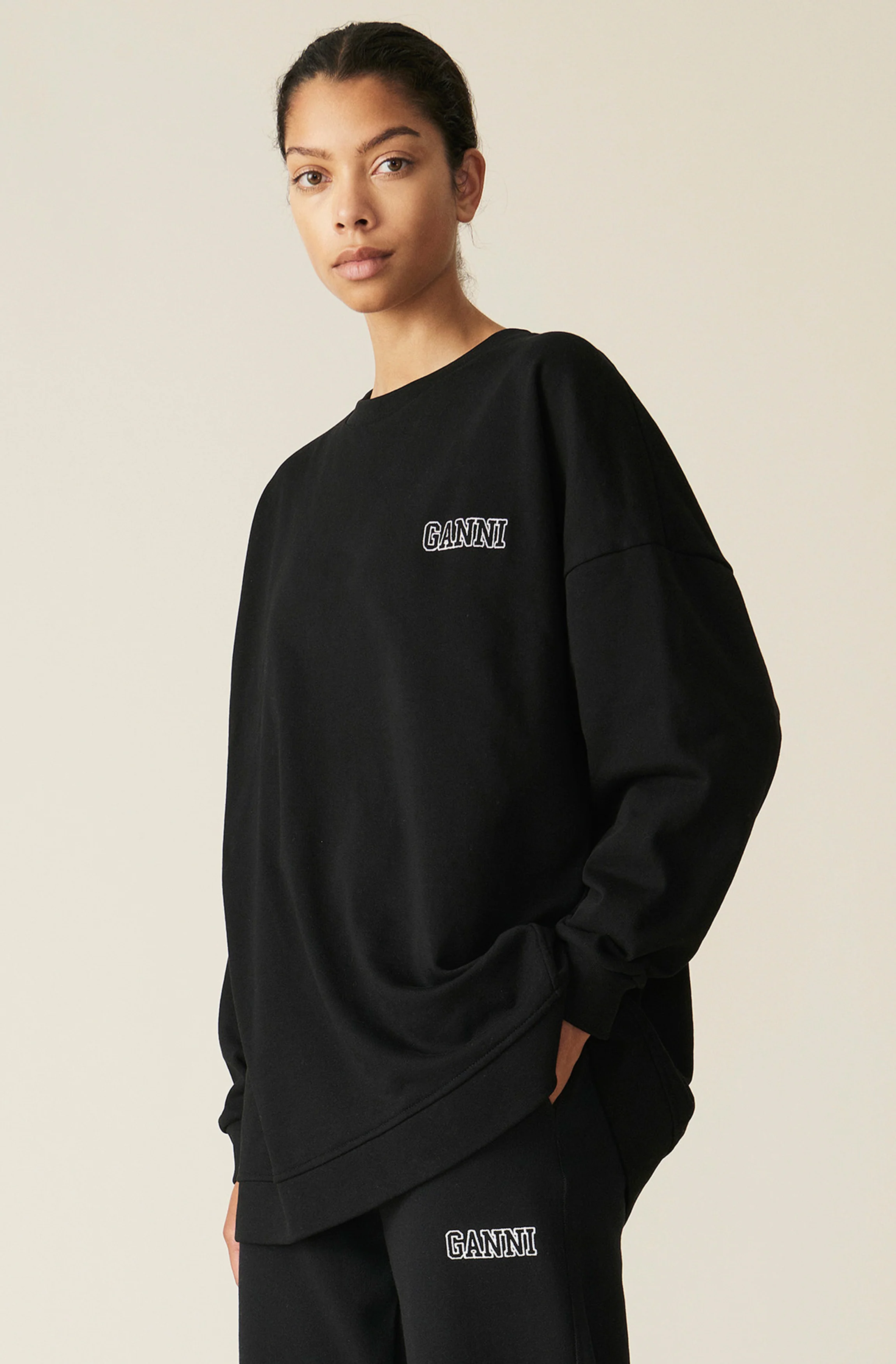 Software Isoli Oversized Sweatshirt | Black - Image 2