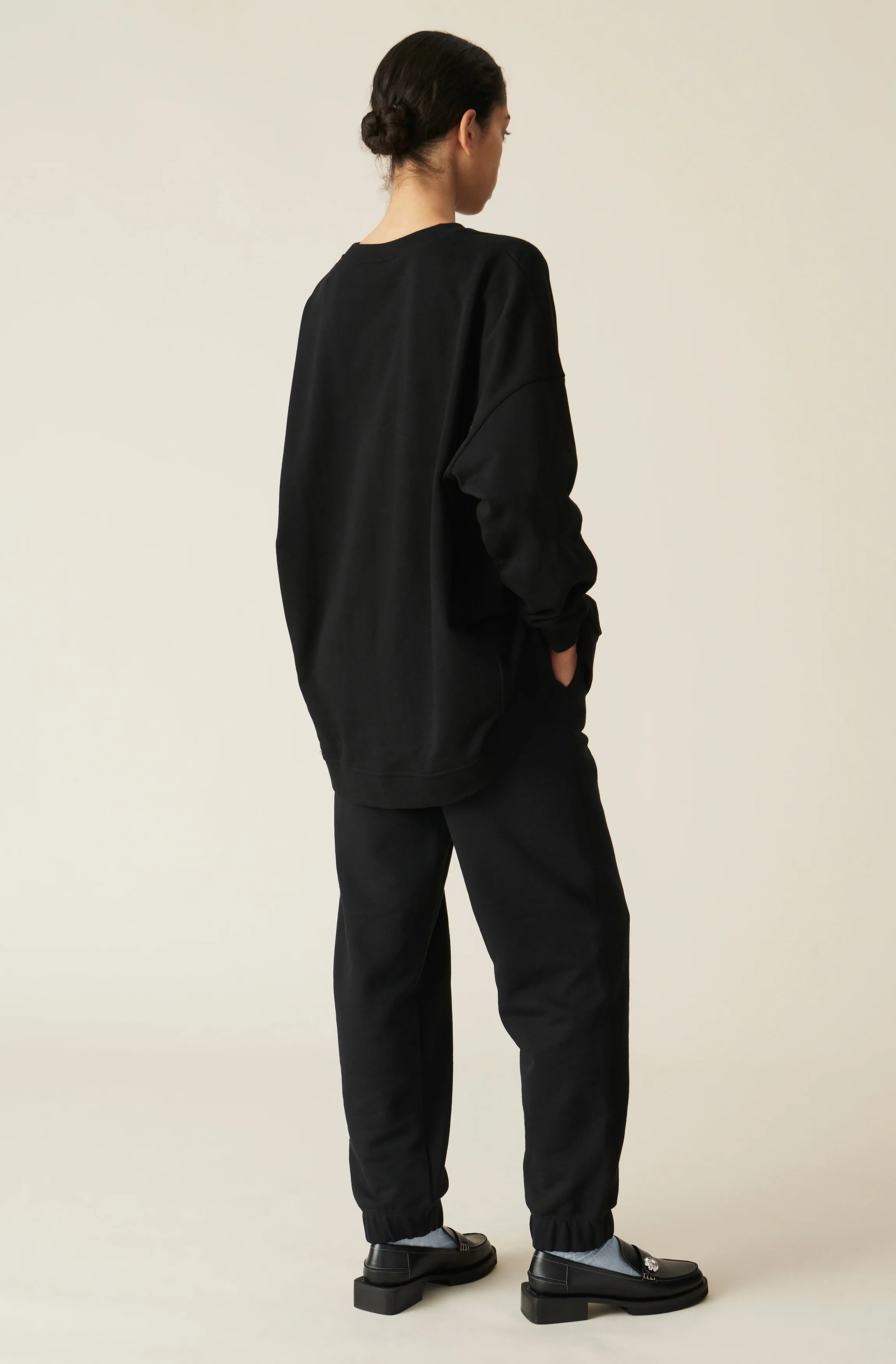Software Isoli Oversized Sweatshirt | Black - Image 4