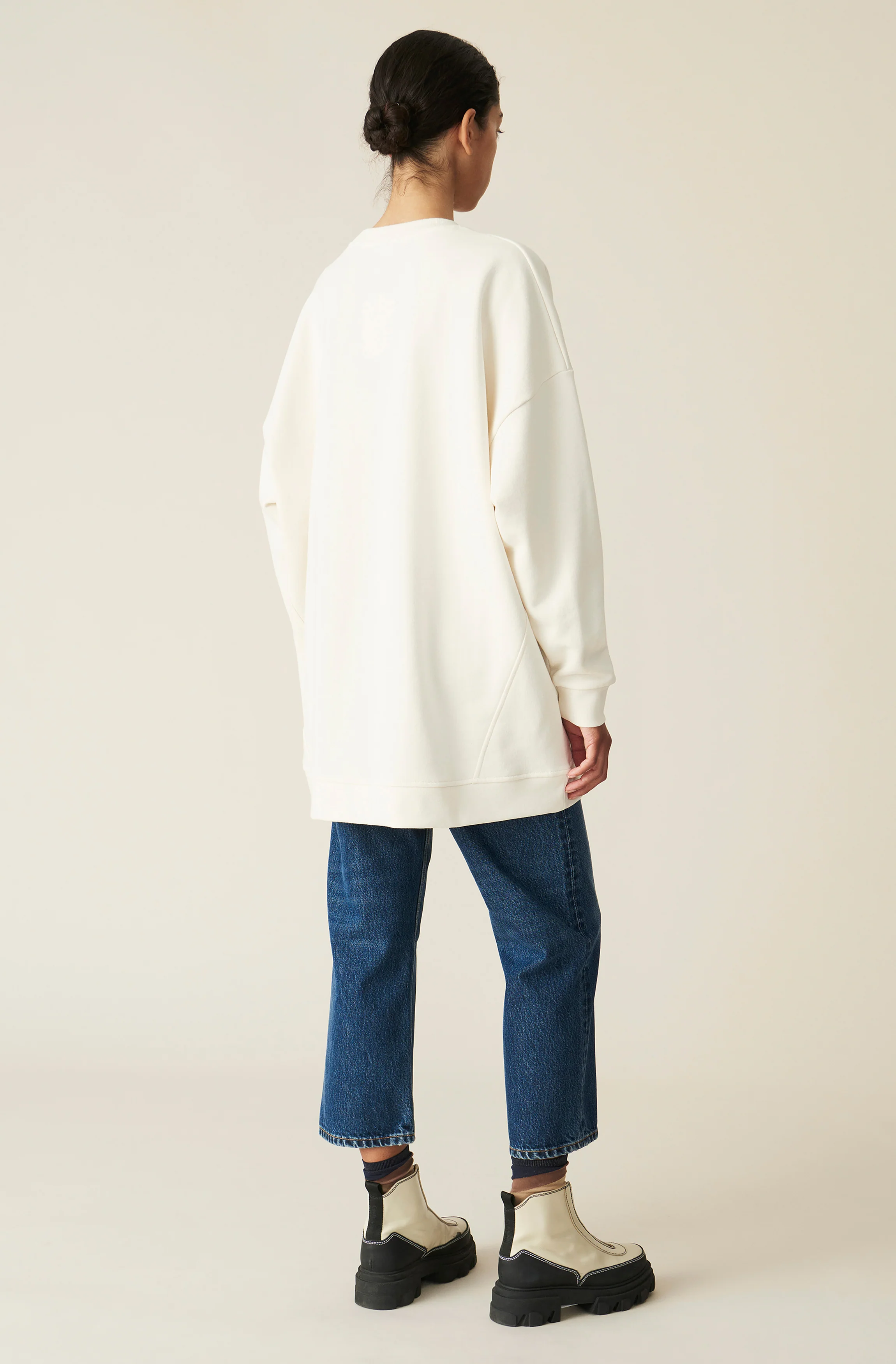 Software Isoli Oversized Sweatshirt | Egret - Image 5