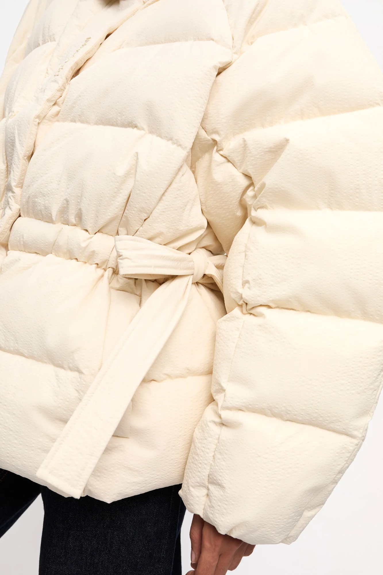 Tech Oversized Puffer Jacket | Tofu - Image 6