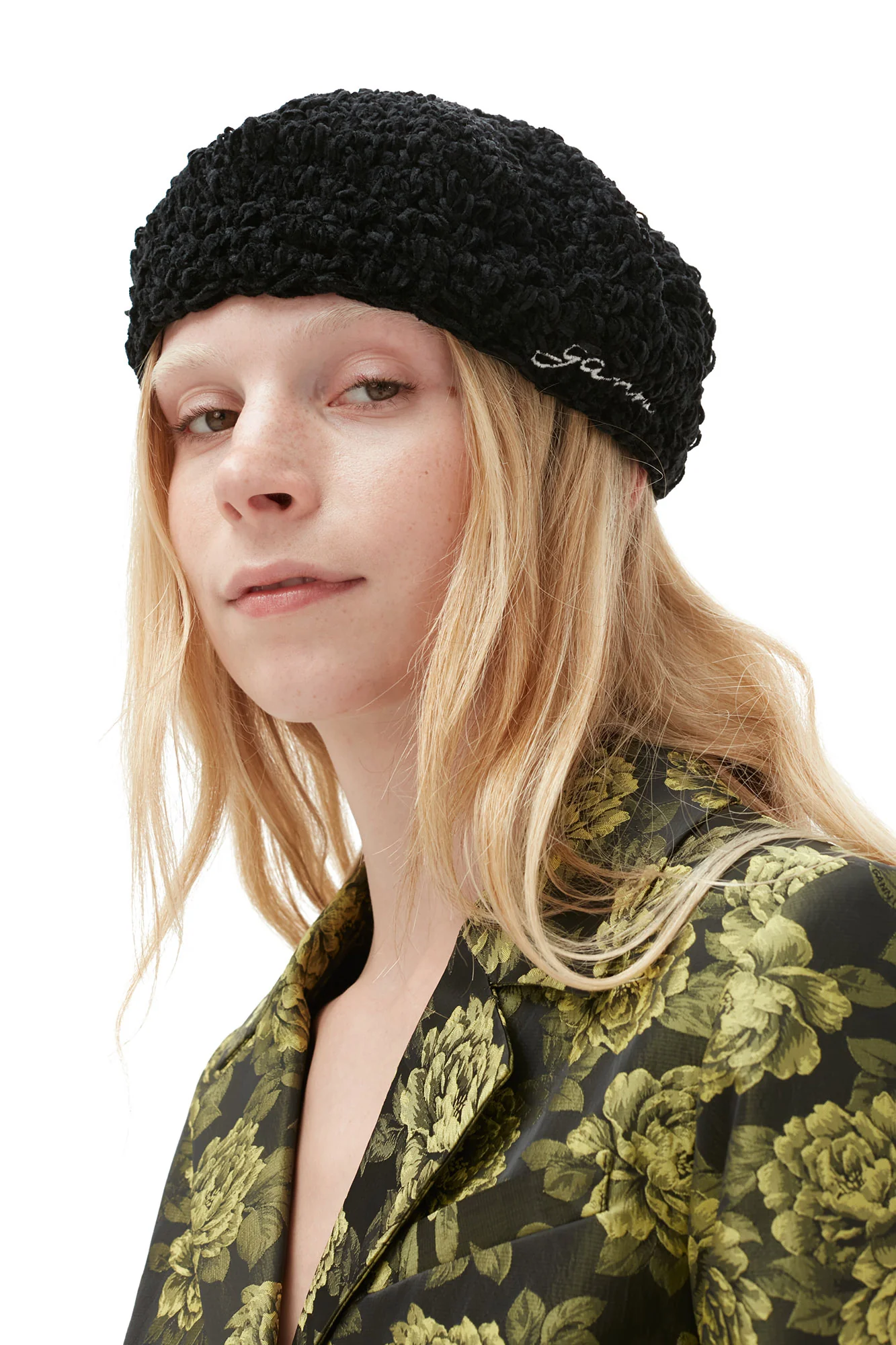 Velvet Crochet Beret | Black - Image 2