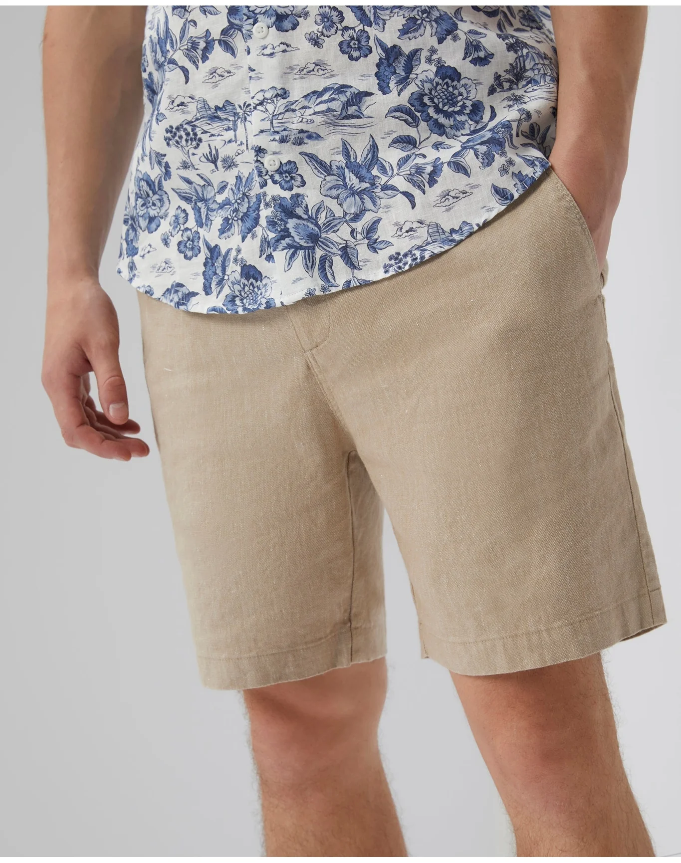 Men | 4 Way Stretch Hybrid Walk Short 7" | Sand - Image 3