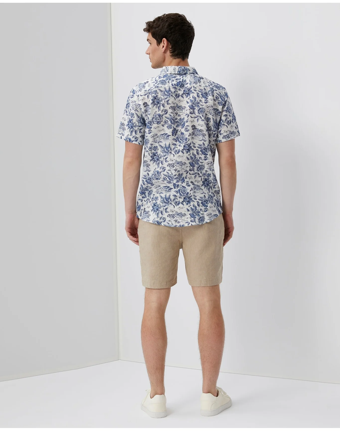 Men | 4 Way Stretch Hybrid Walk Short 7" | Sand - Image 5