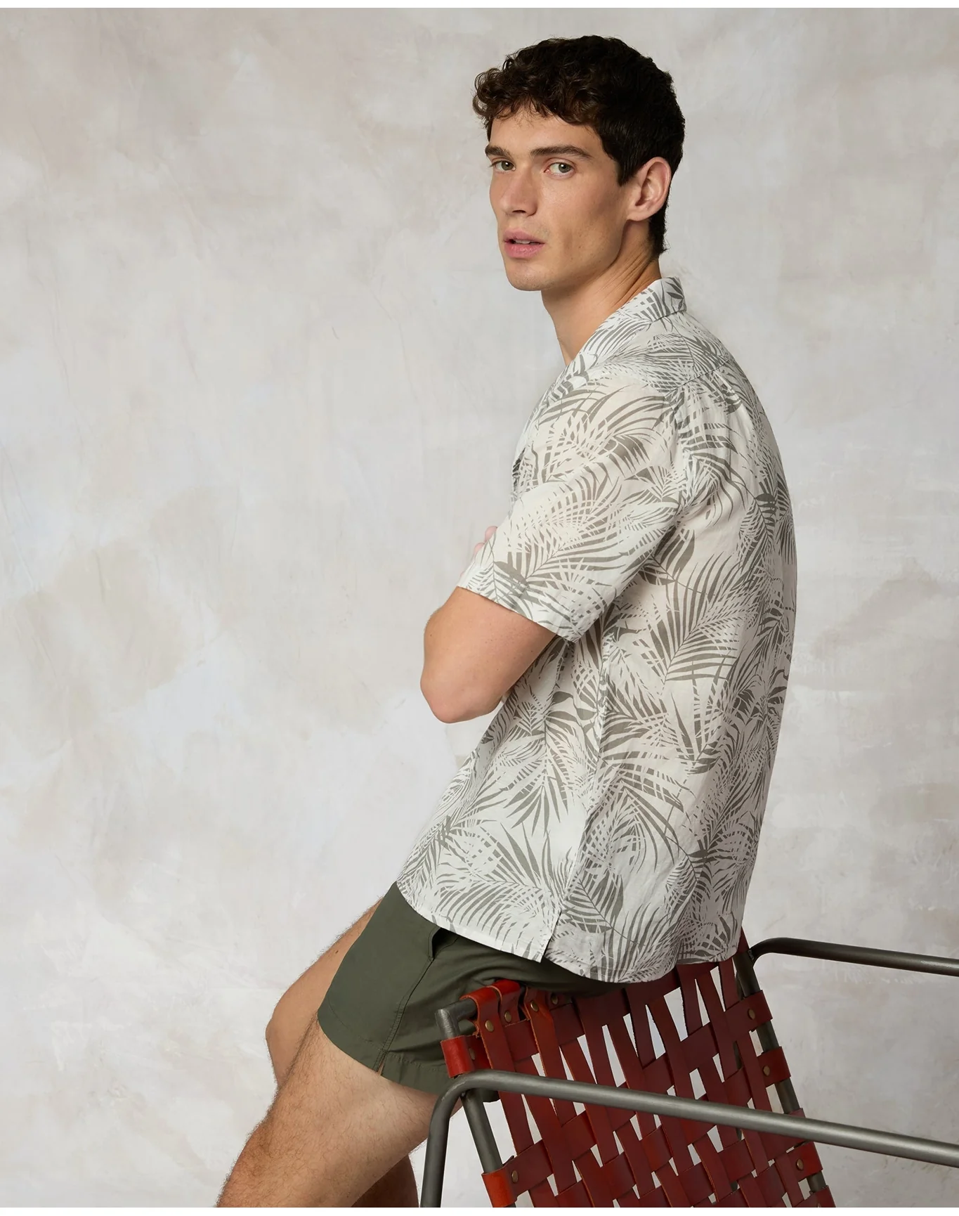 Men | Air Linen Convertible Vacation Shirt | White Light Olive - Image 3