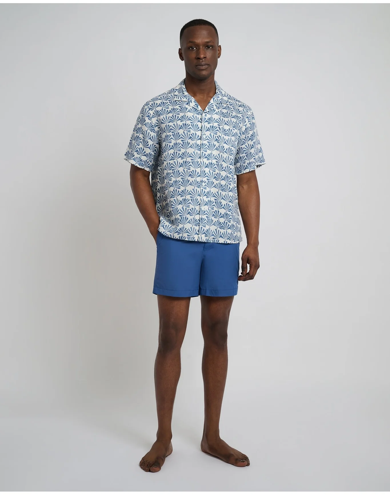 Men | Calder Buckle 5" Swim Trunk | Pool Blue - Image 4