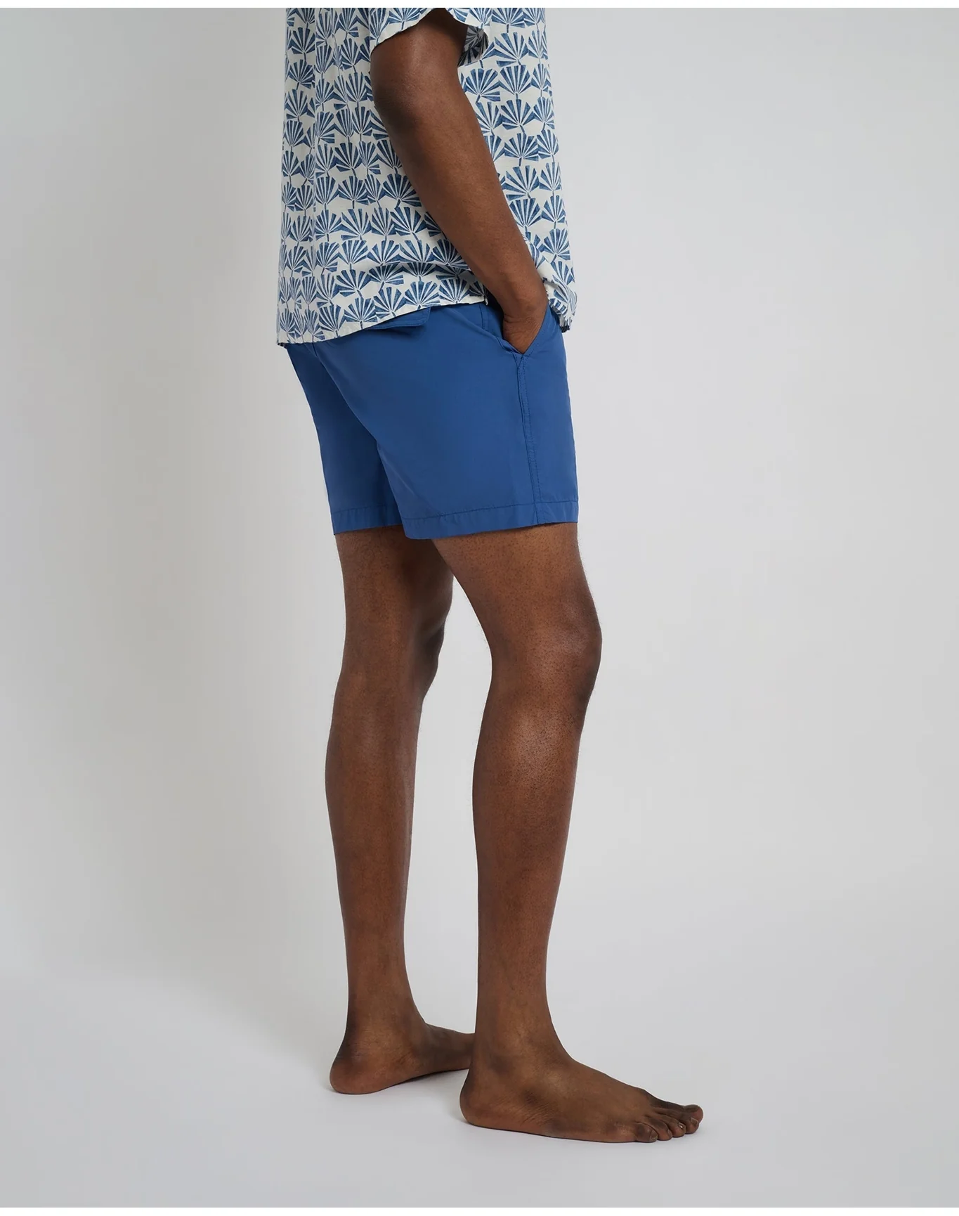 Men | Calder Buckle 5" Swim Trunk | Pool Blue - Image 5