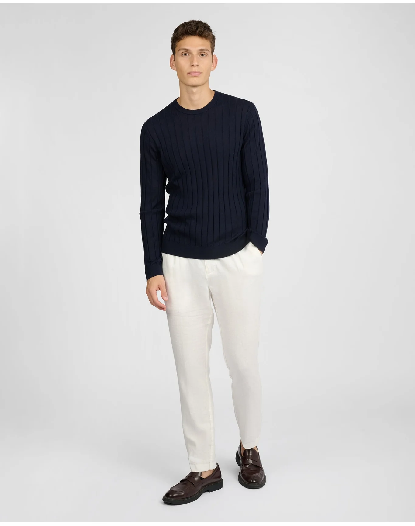 Men | Extra Fine Merino Wool Crewneck Sweater | Midnight - Image 5