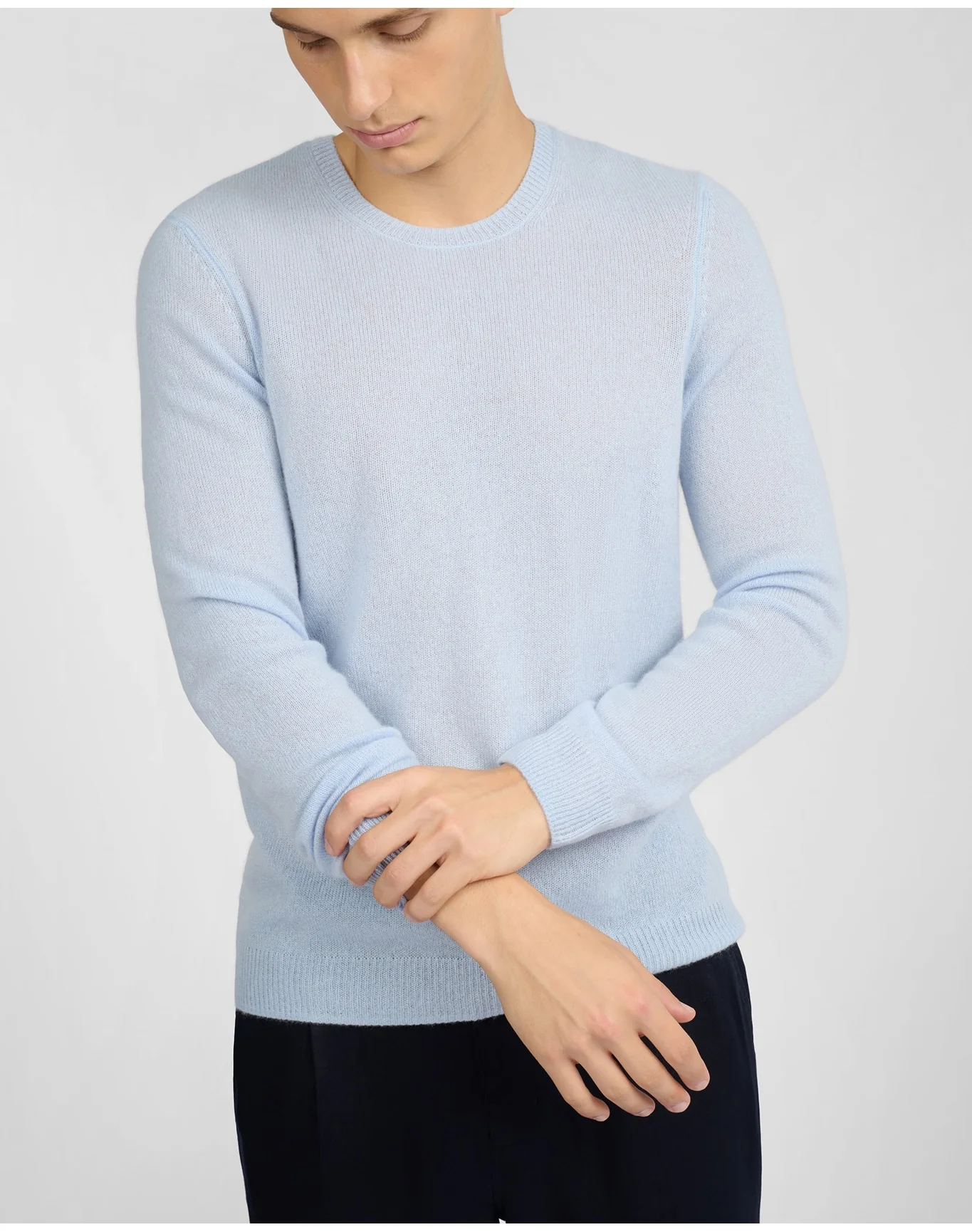 Men | Featherweight Cashmere Sweater | Soft Sky - Image 3