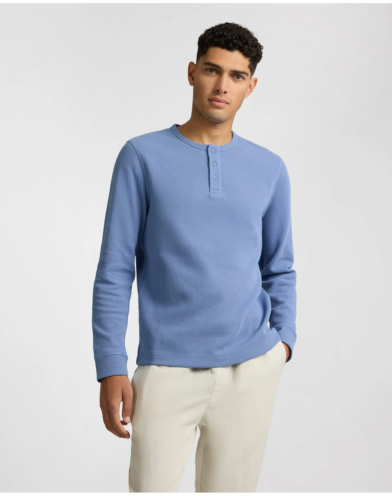 Men | Heavyweight Cotton Waffle Henley Sweatshirt | Indigo - Image 2