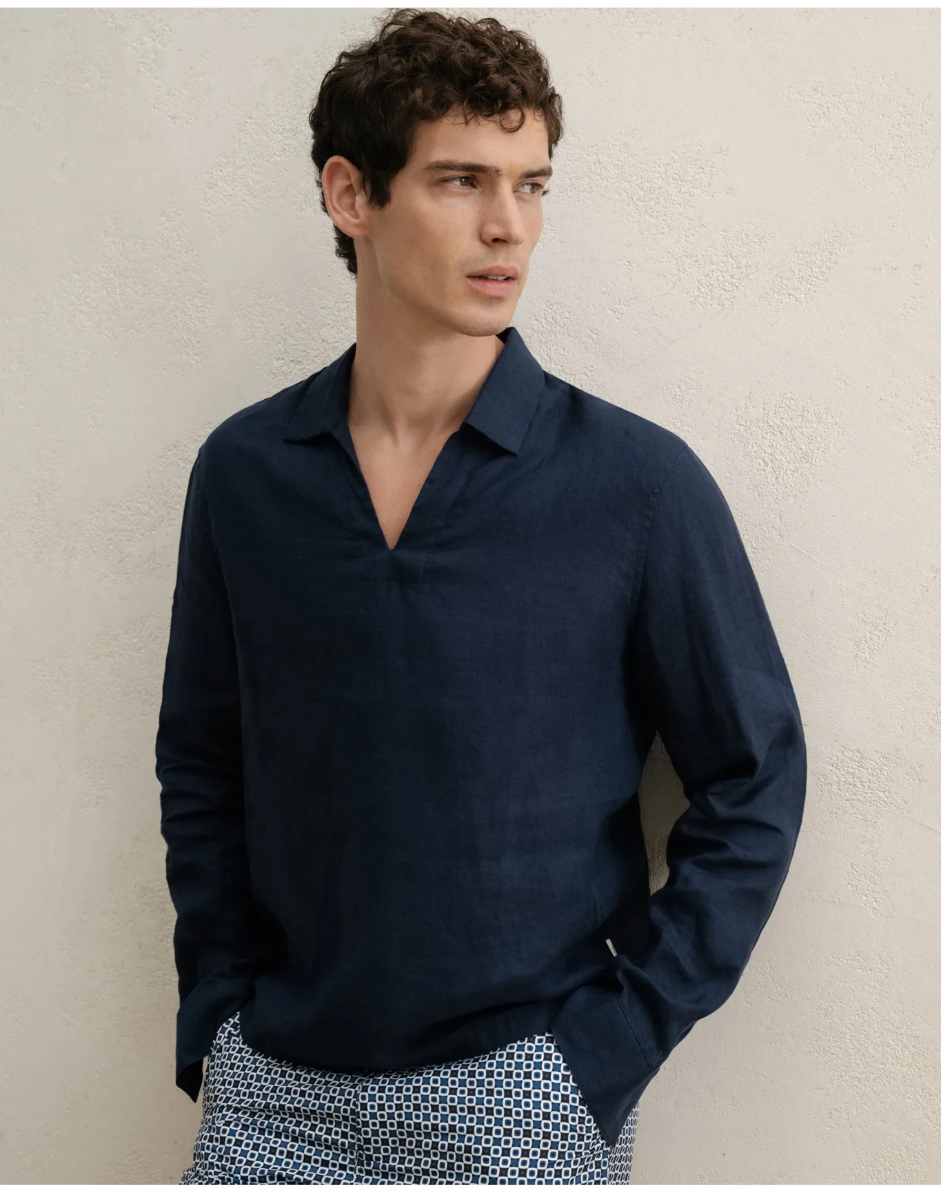 Men | Linen Long Sleeve Popover Shirt | Midnight - Image 2