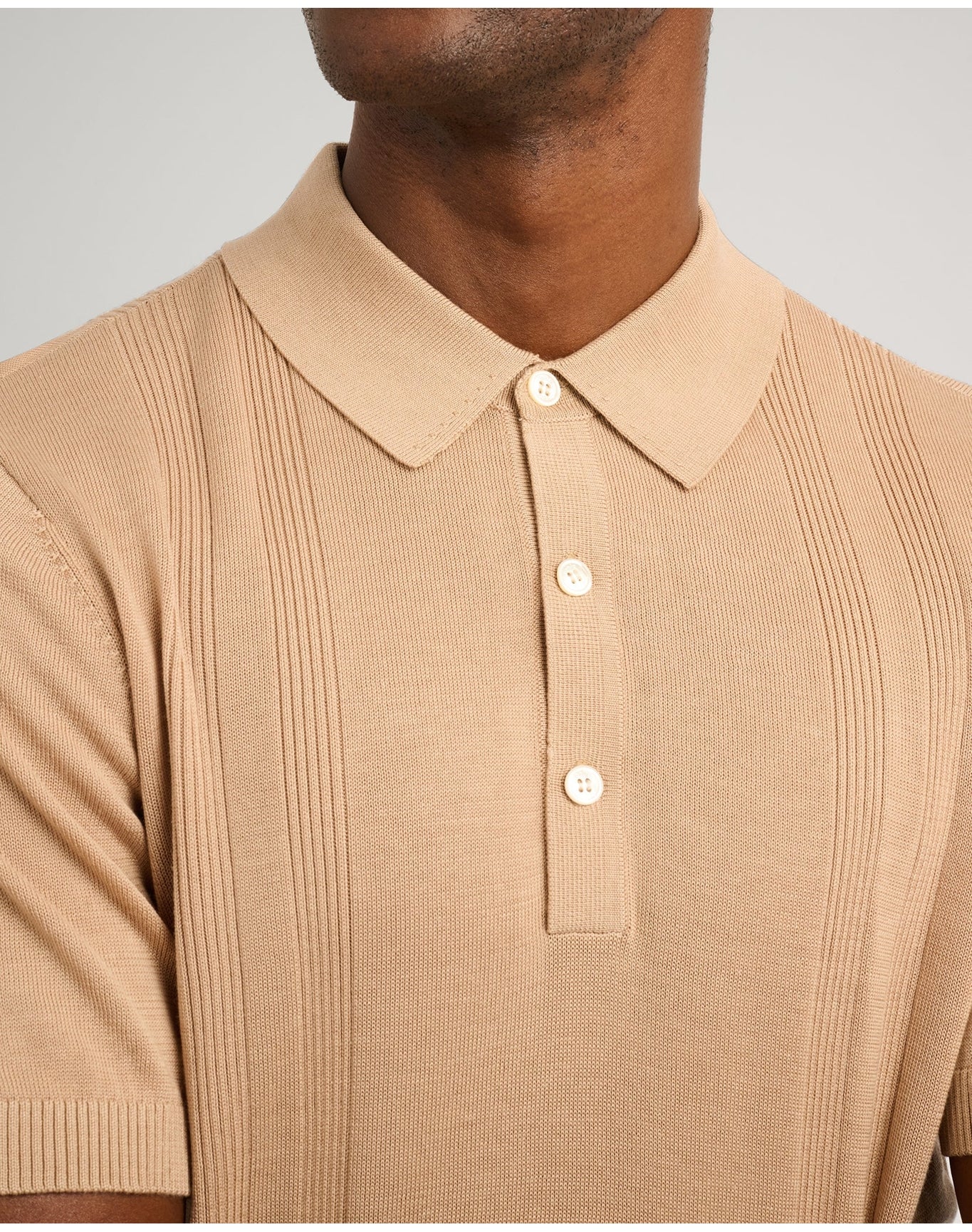 Men | Silk Ribbed Knit Polo | Tan - Image 3