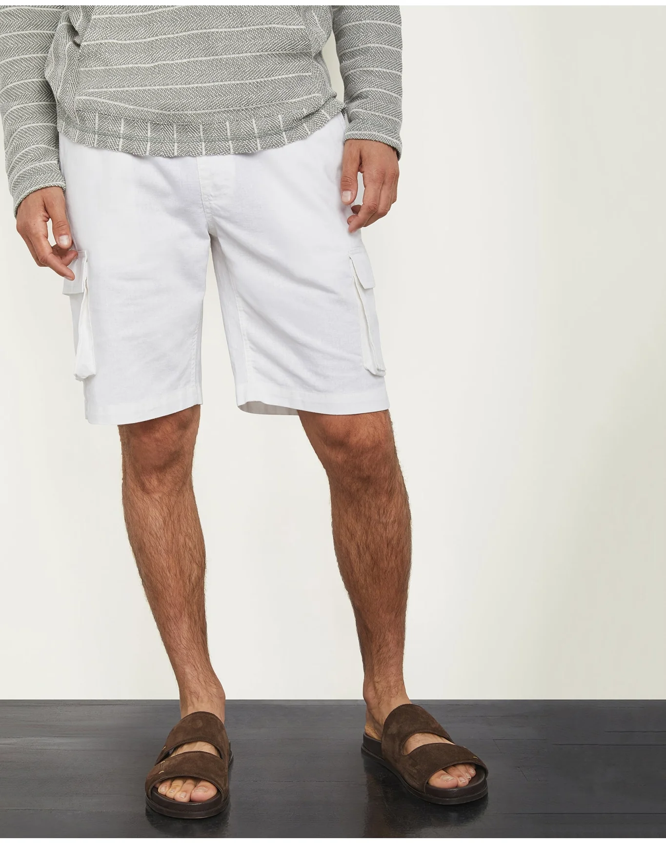 Men | Stretch Linen Pull On Cargo Short | Navy - Image 13