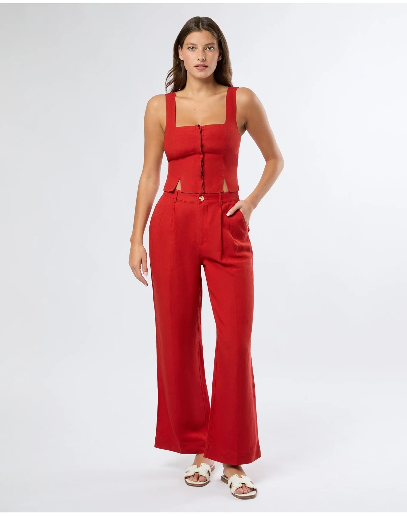 Women | Air Linen Pleated Trouser | Dark Red - Image 3